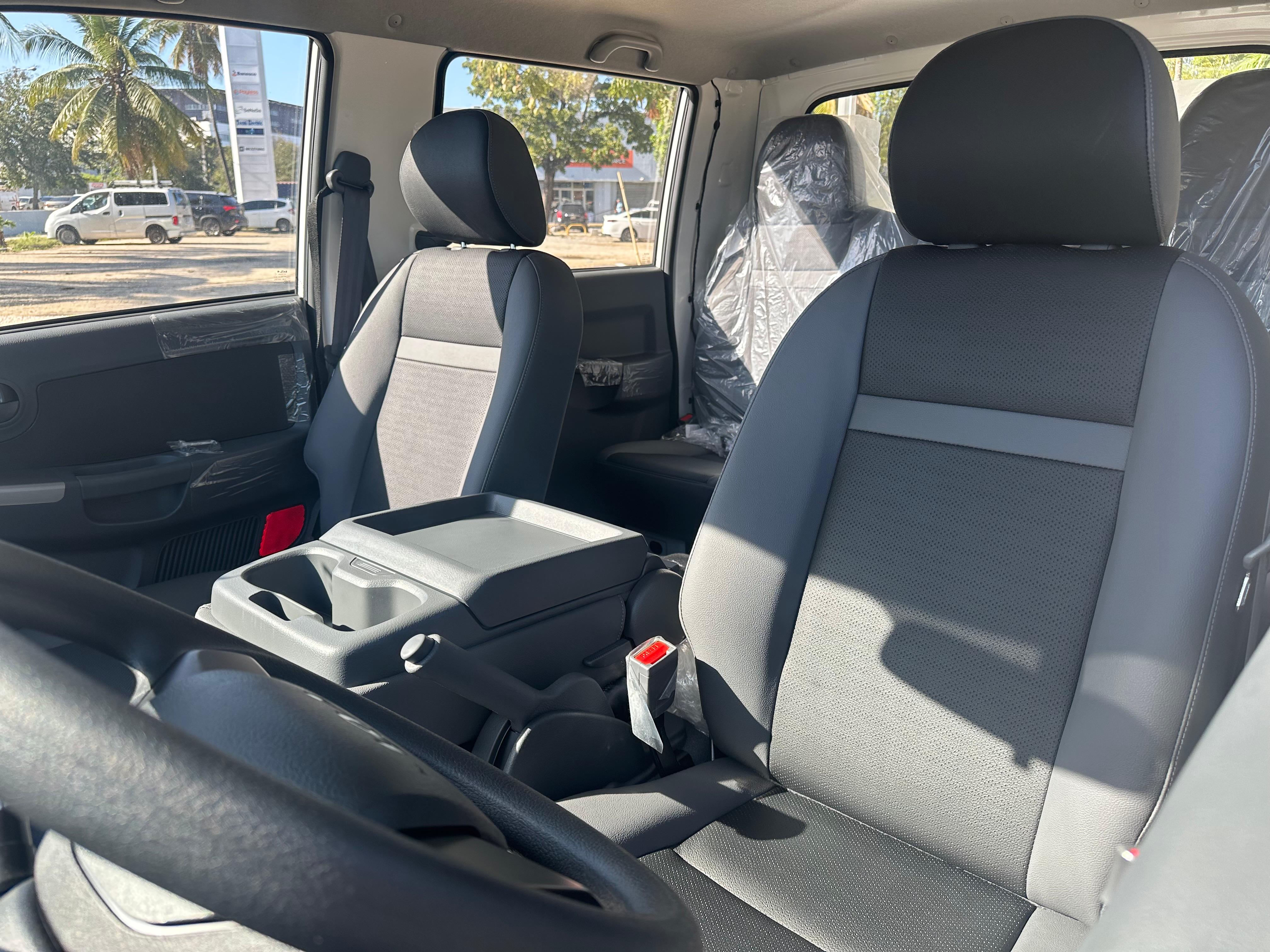 camiones y vehiculos pesados - KIA K2700 2 CABINA 4WD 2026 5