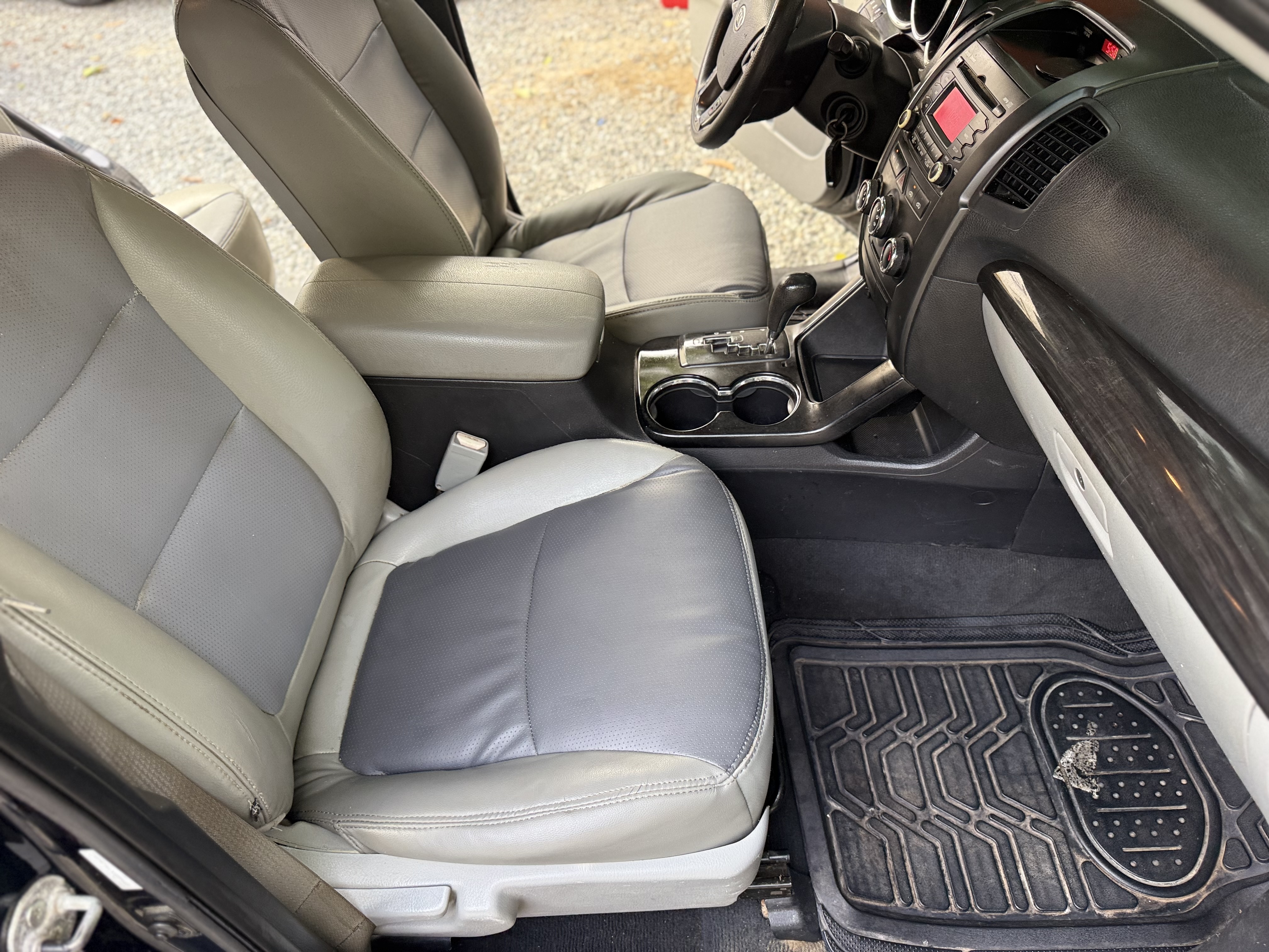 jeepetas y camionetas - Kia sorento 2012 Dohc 3 filas 4 cilindros 4x2  6