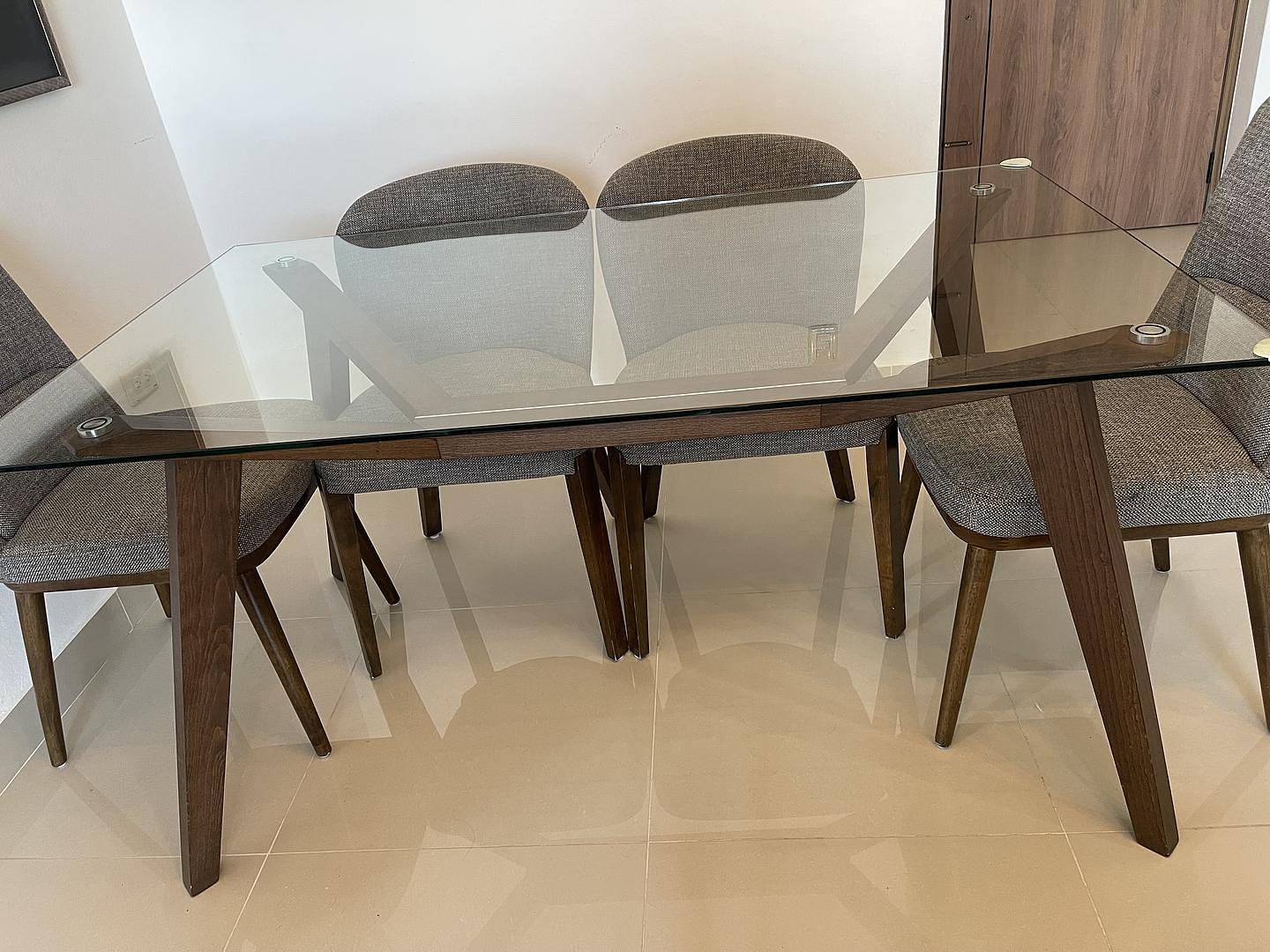 muebles y colchones - VENDO SILLAS DE COMEDOR.   1