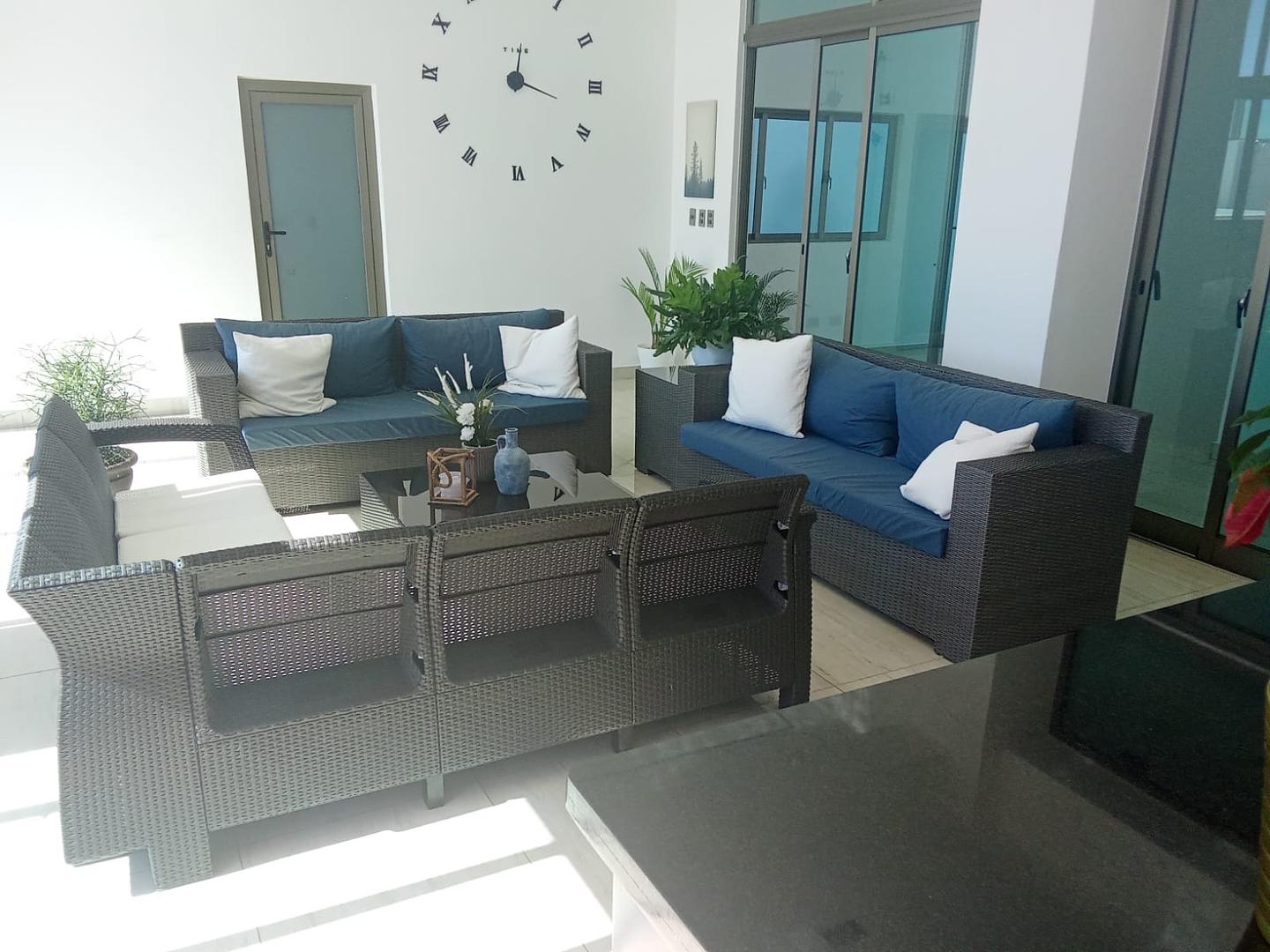 apartamentos - Se alquila Penthouse nuevo en bella vista. 1