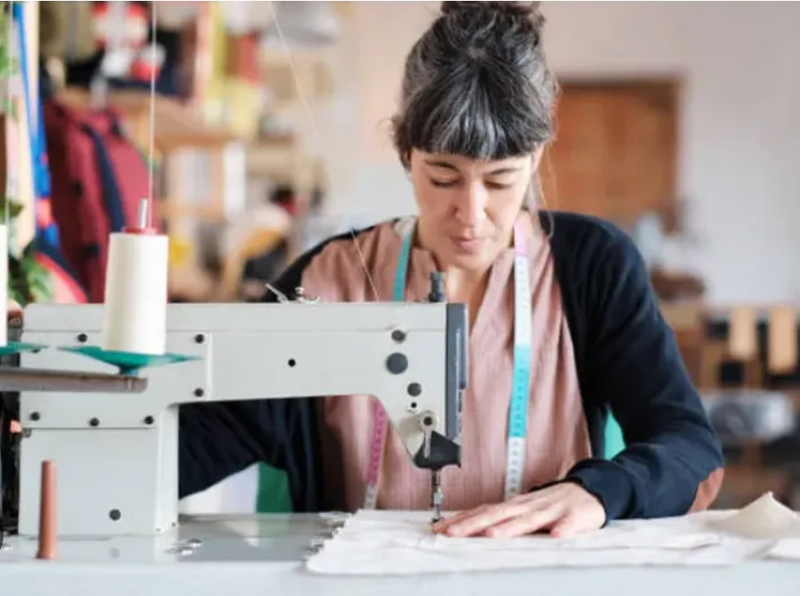 empleos disponibles - Se busca modista/ costurera para alteraciones 0