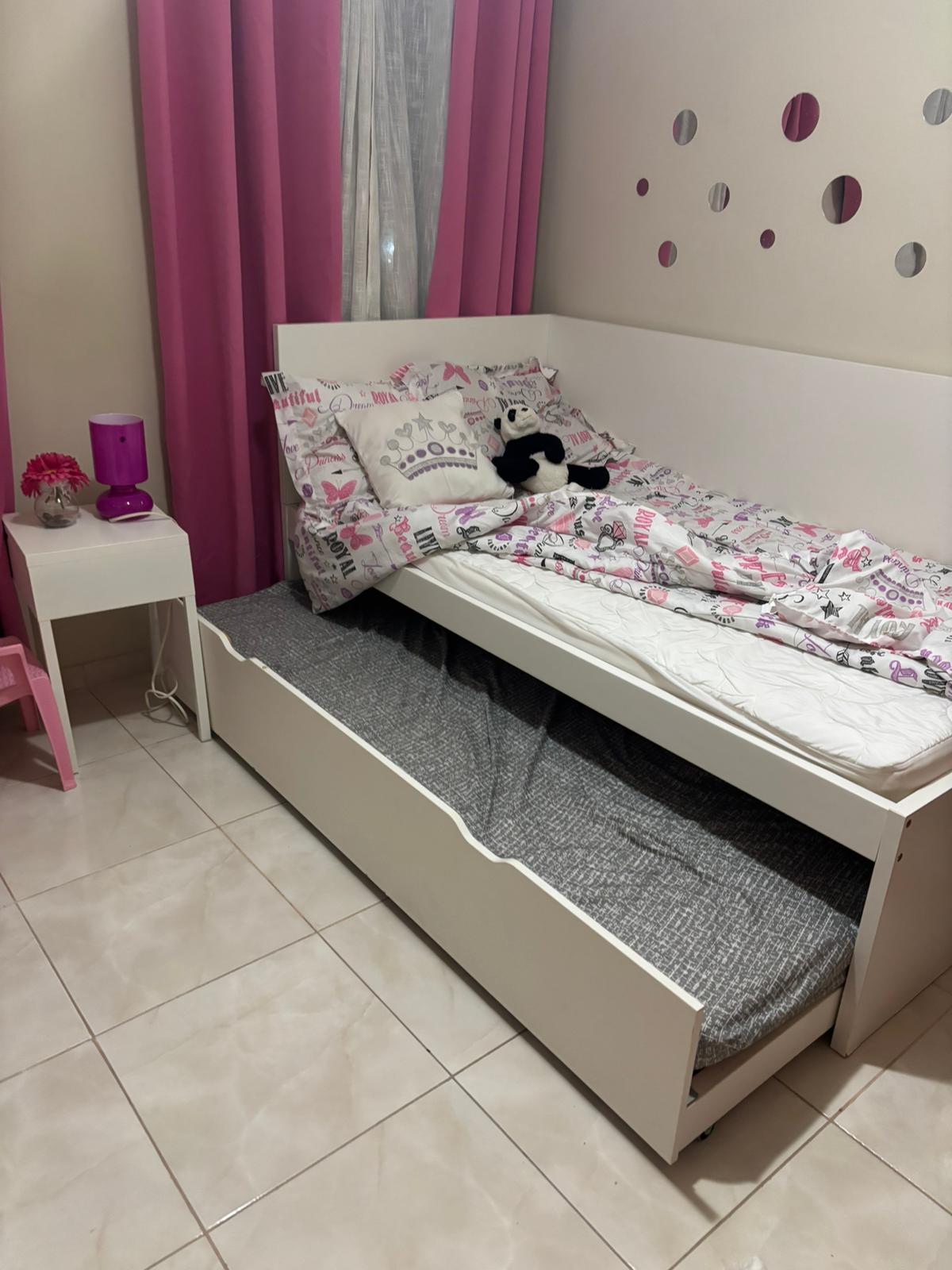 muebles y colchones - Cama doble - Ikea 1