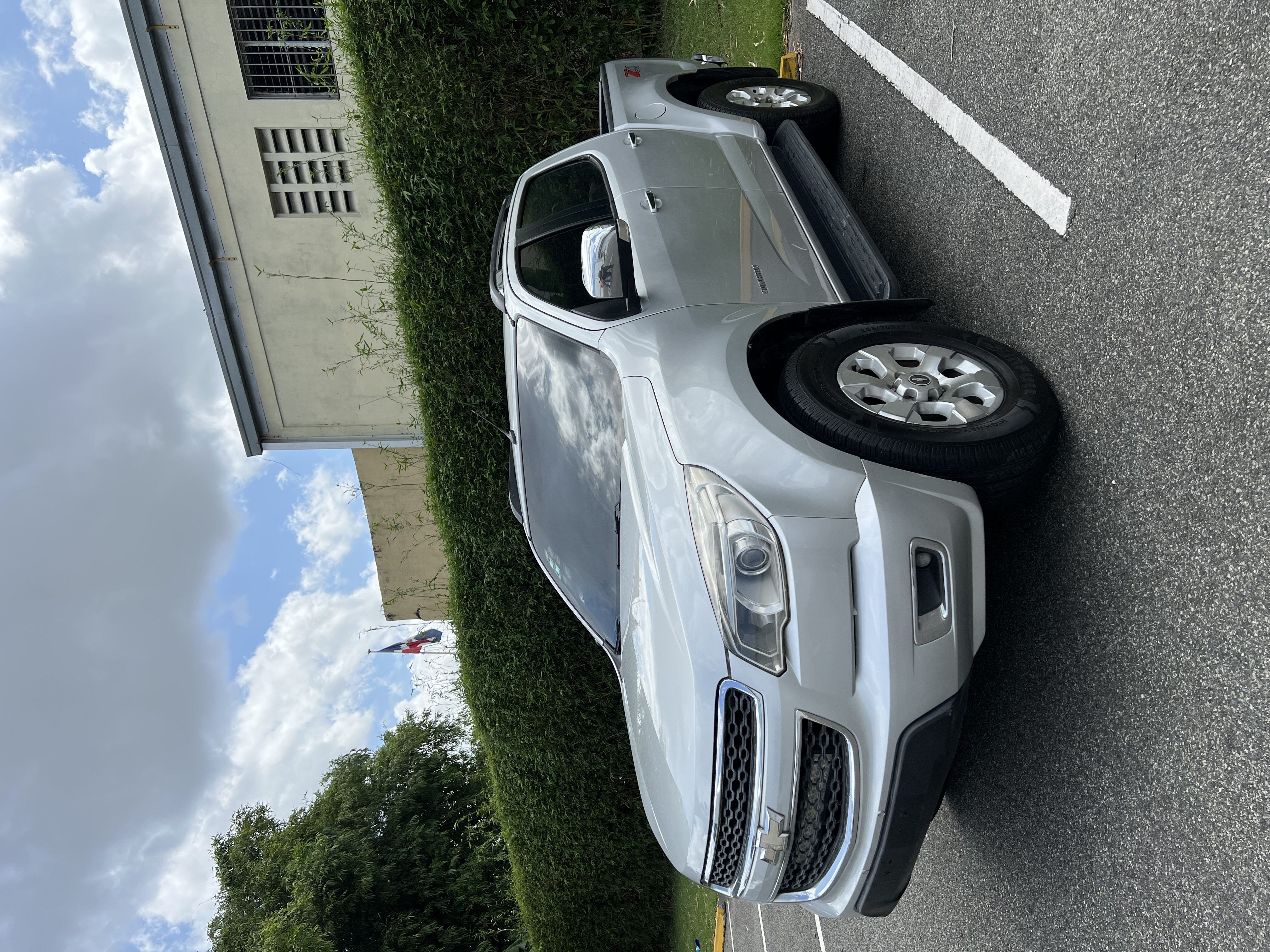camiones y vehiculos pesados - Vendo de oportunidad Chevrolet colorado z71 2014 0