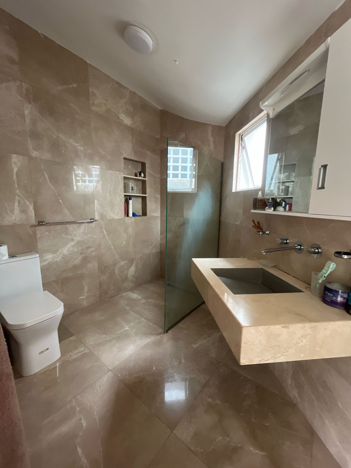 casas - Lujo y Comodidad Los Ríos Casa En Venta 1155 mts 5