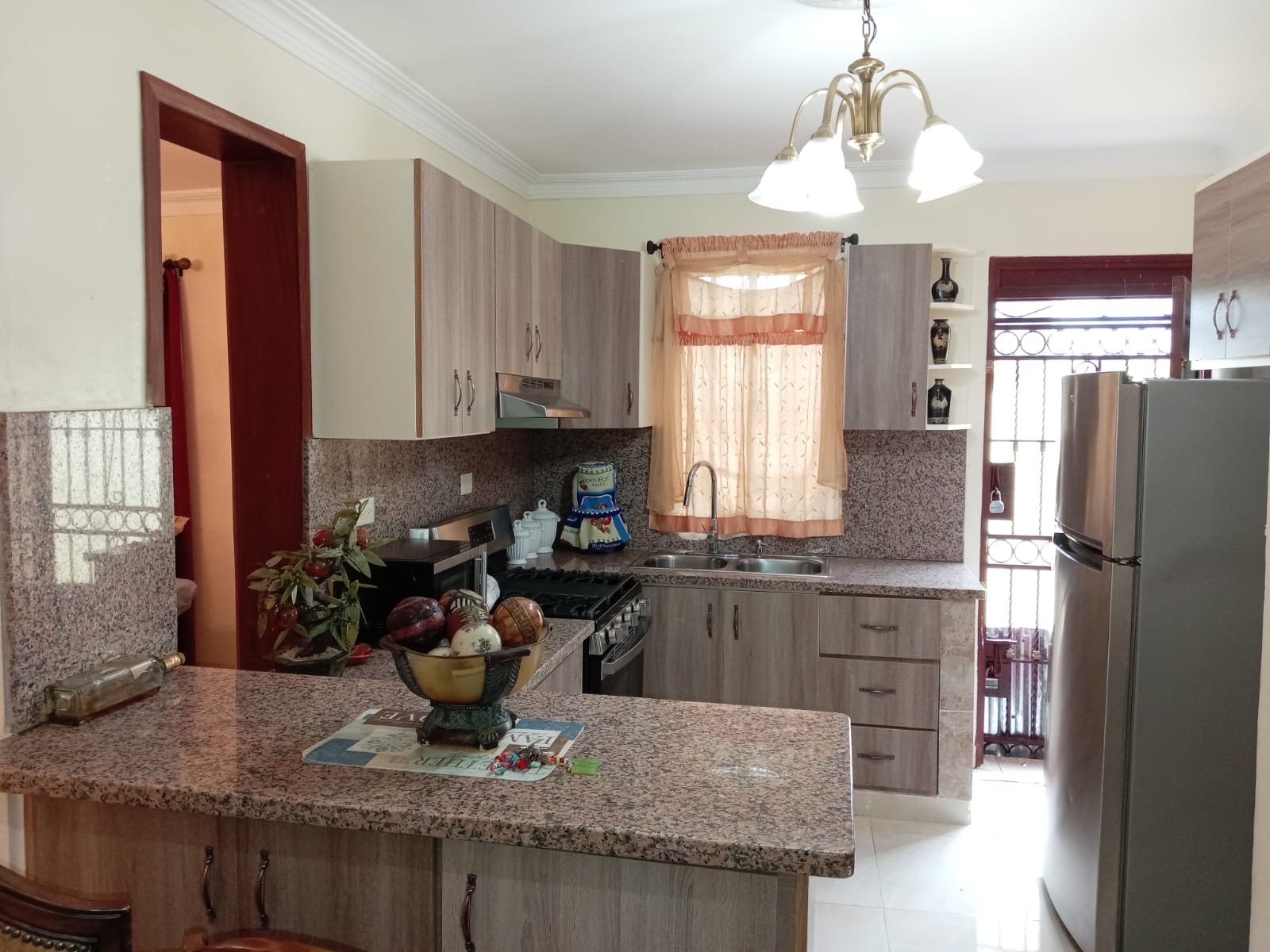 apartamentos - venta de casa en la autopista de san isidro brisa oriental santo domingos este  9