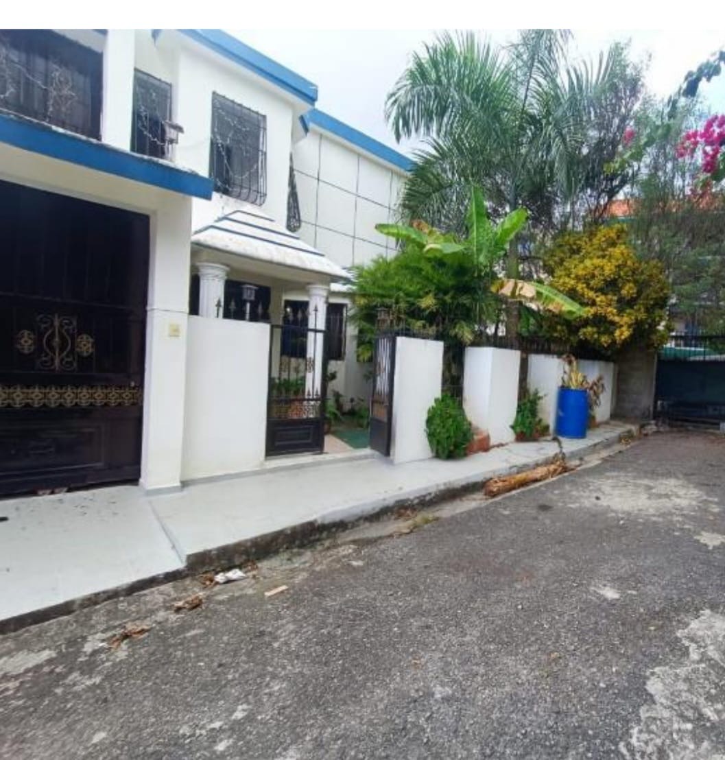 apartamentos - Vendo casa Alameda dos niveles 5 hab con baño dos  0