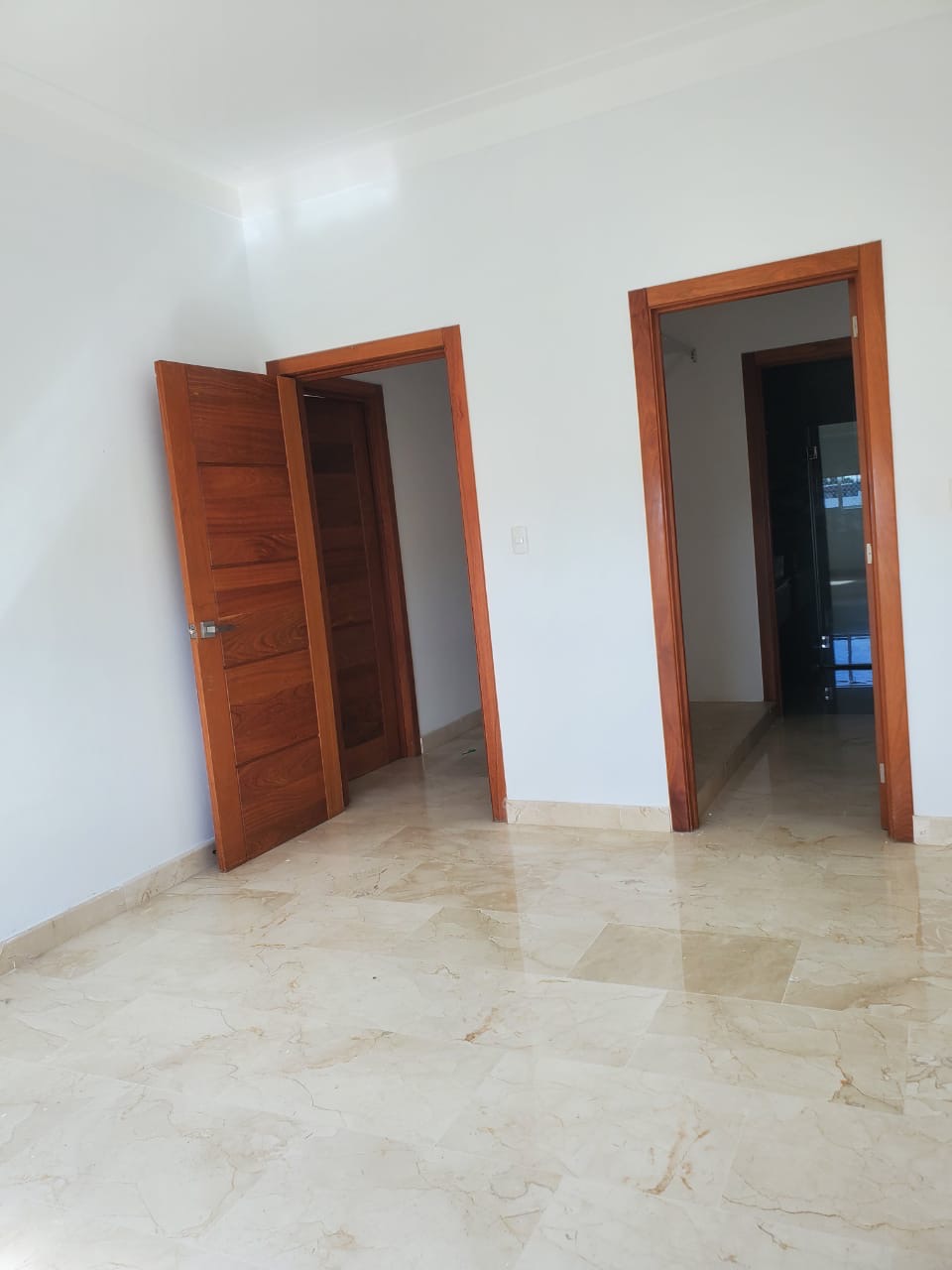 apartamentos - Alquiló mirador sur tres hab con baño dos parqueos 7