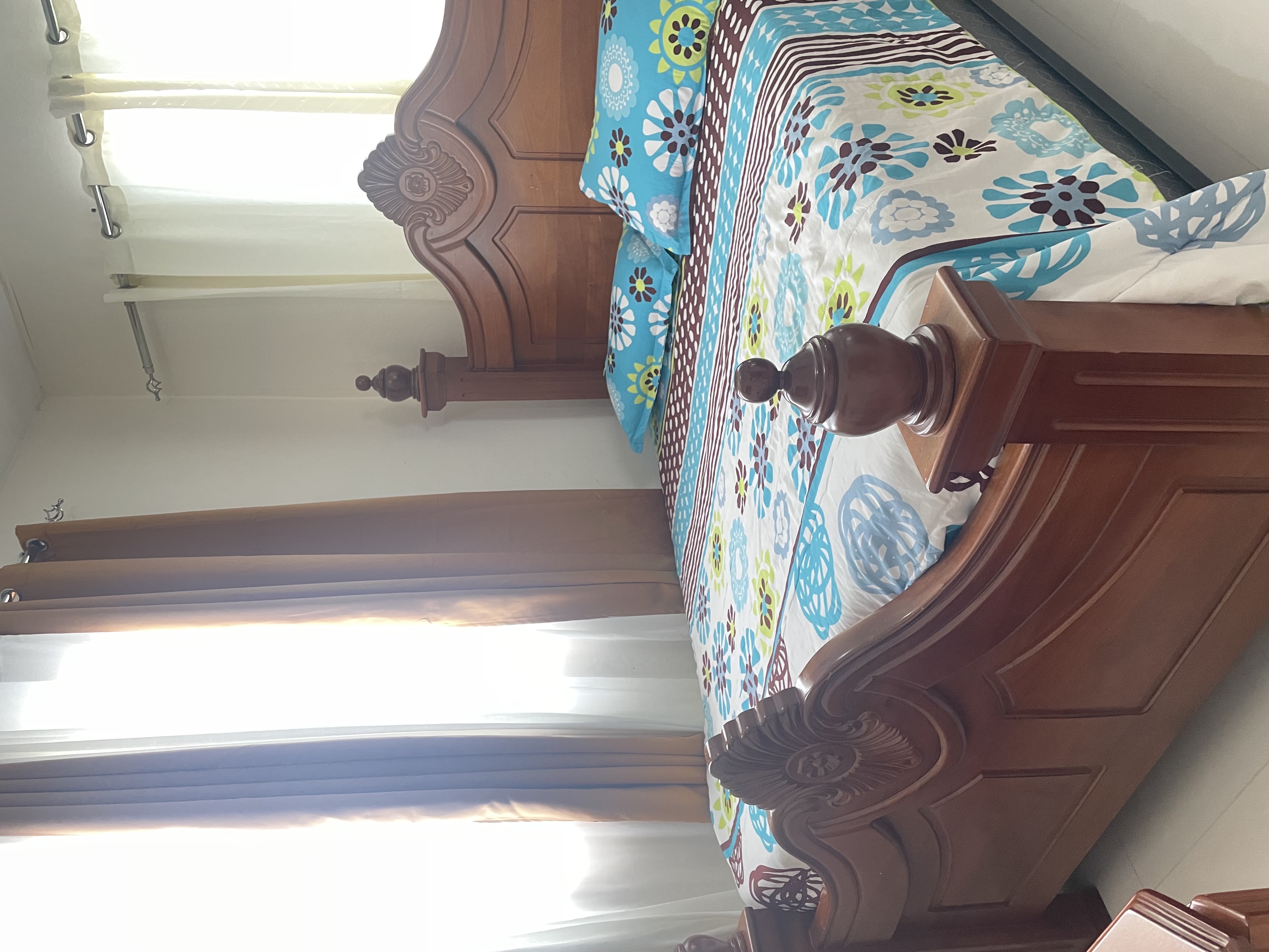 muebles y colchones - CAMA DE CAOBA  0