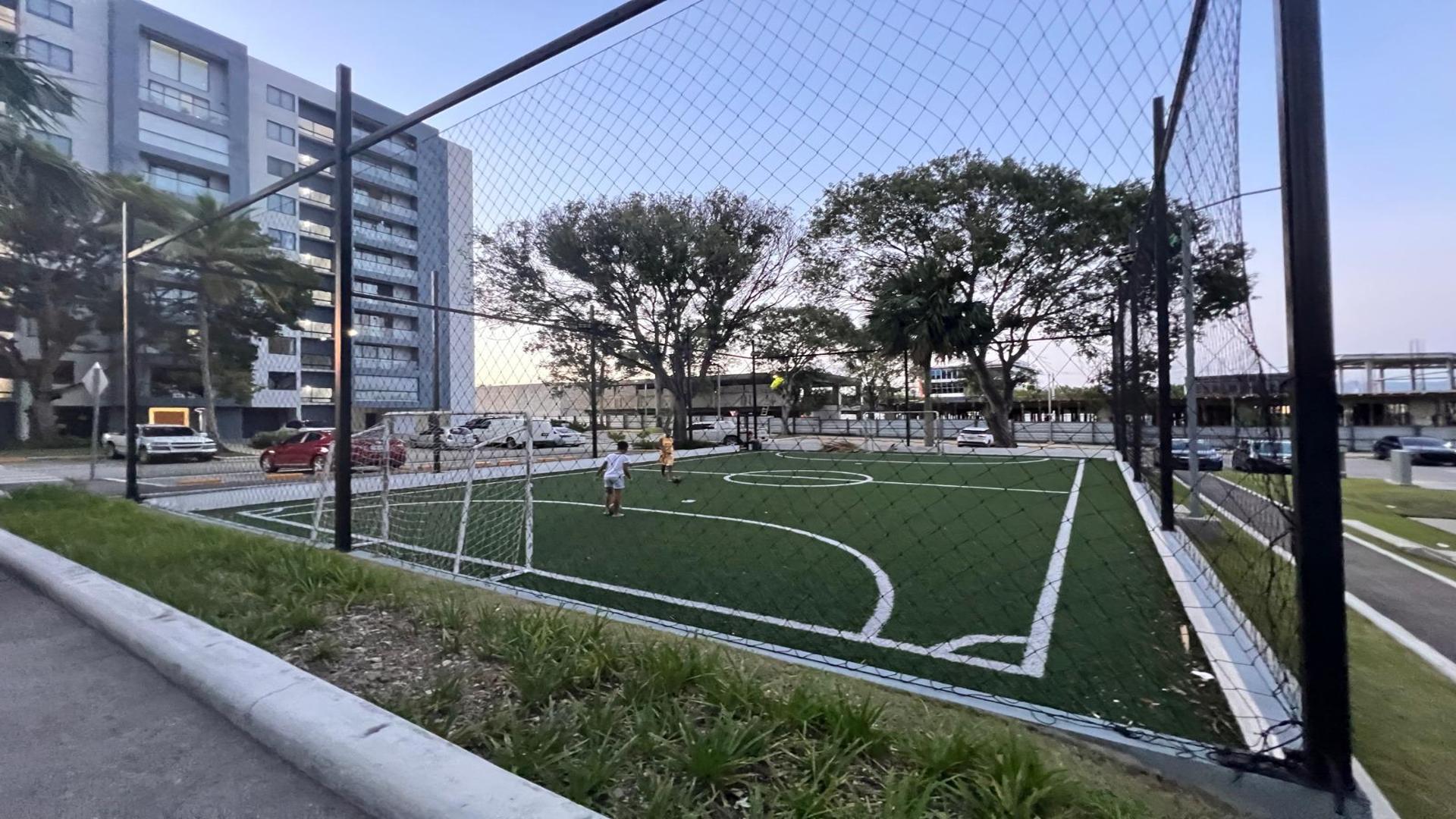apartamentos - APARTAMENTO EN VENTA EN AV. HISPANOAMERICANA, SANTIAGO. 4