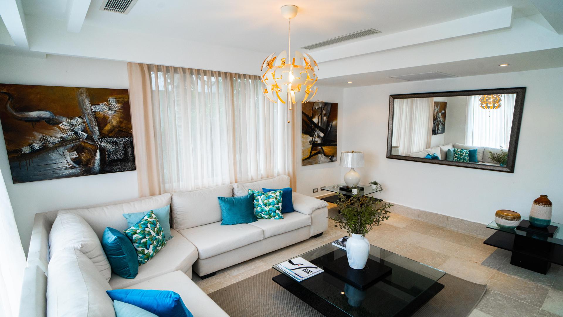casas - VENTA DE CASA AMUEBLADA EN PUNTA CANA VILLAGE 4