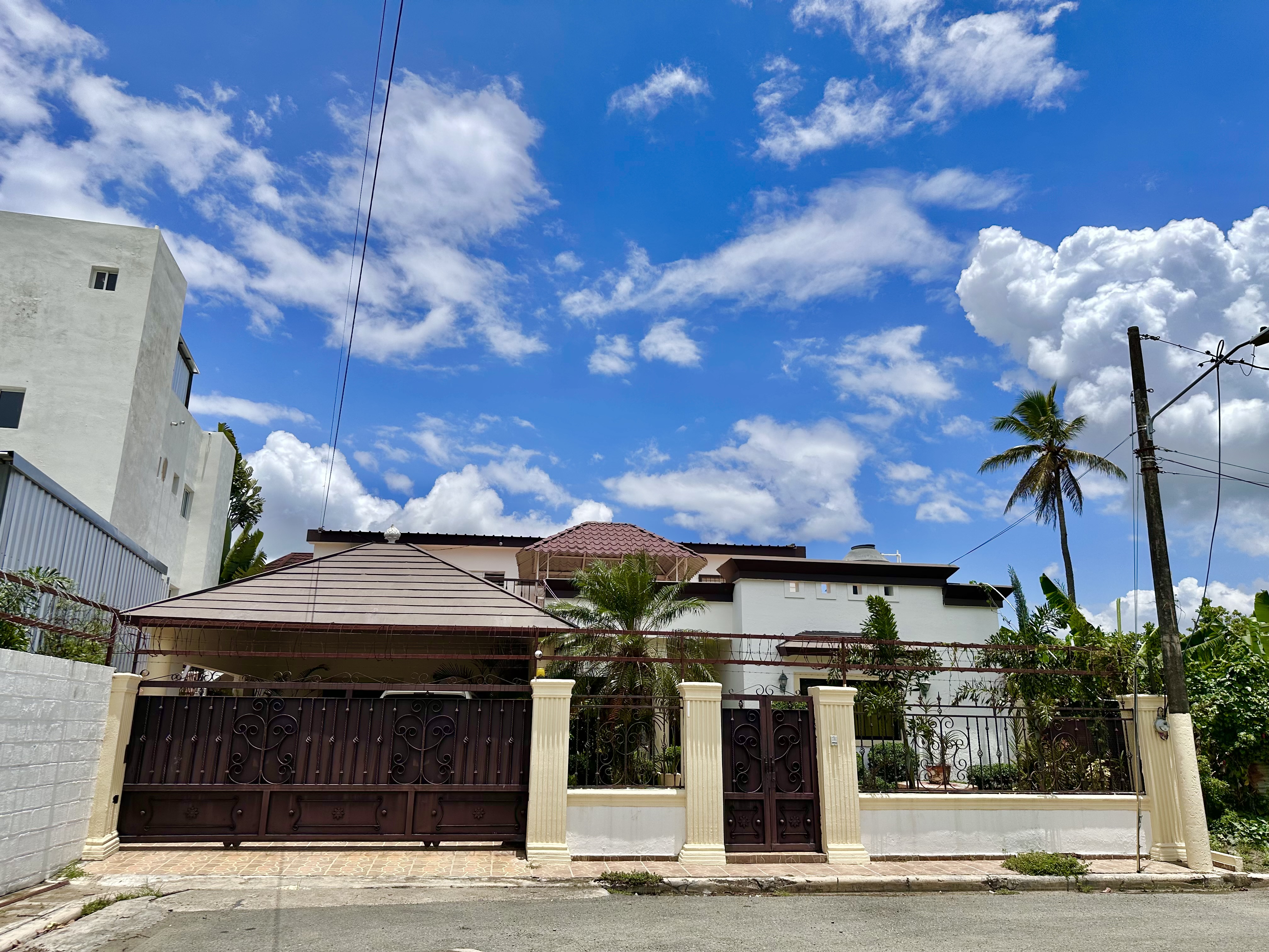 casas - Vivienda unifamiliar 2 niveles en venta en LA VEGA