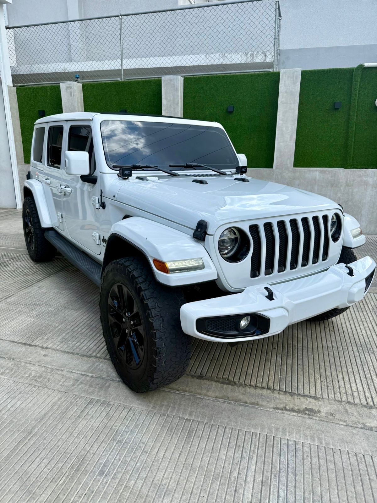 jeepetas y camionetas - Jeep Wrangler 2021 Unlimited Sahara 0