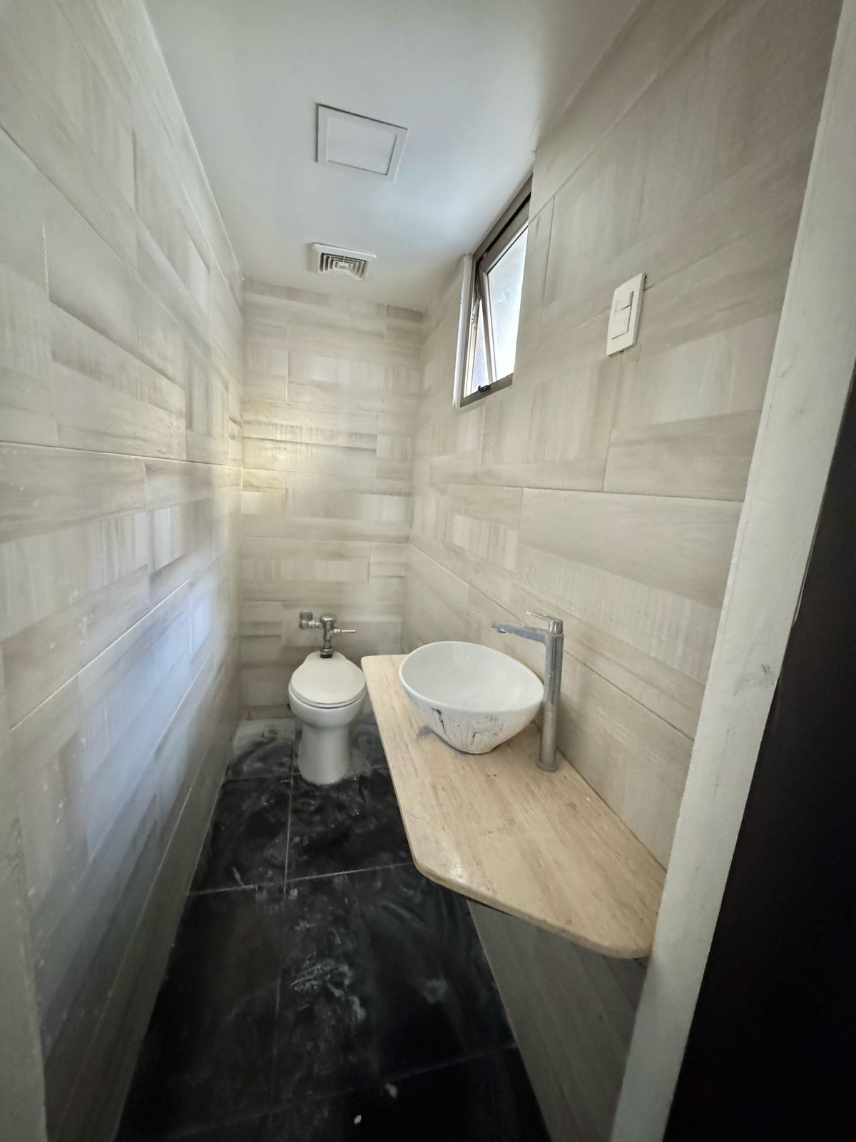oficinas y locales comerciales - Local Comercial en Alquiler NACO USD 2,000.00  2