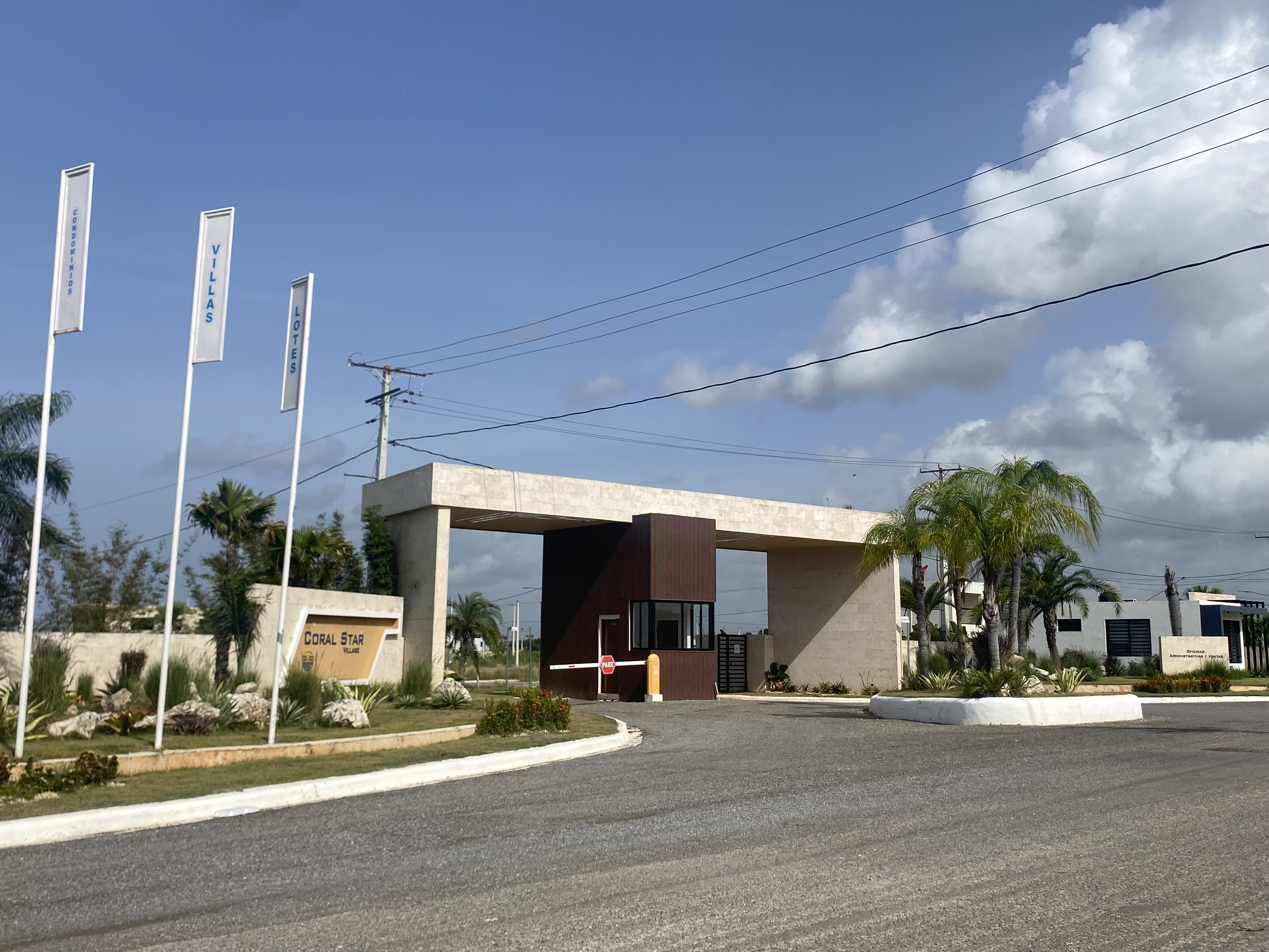 casas - Casa estilo villa a 5 minuto de la playa caleta  2