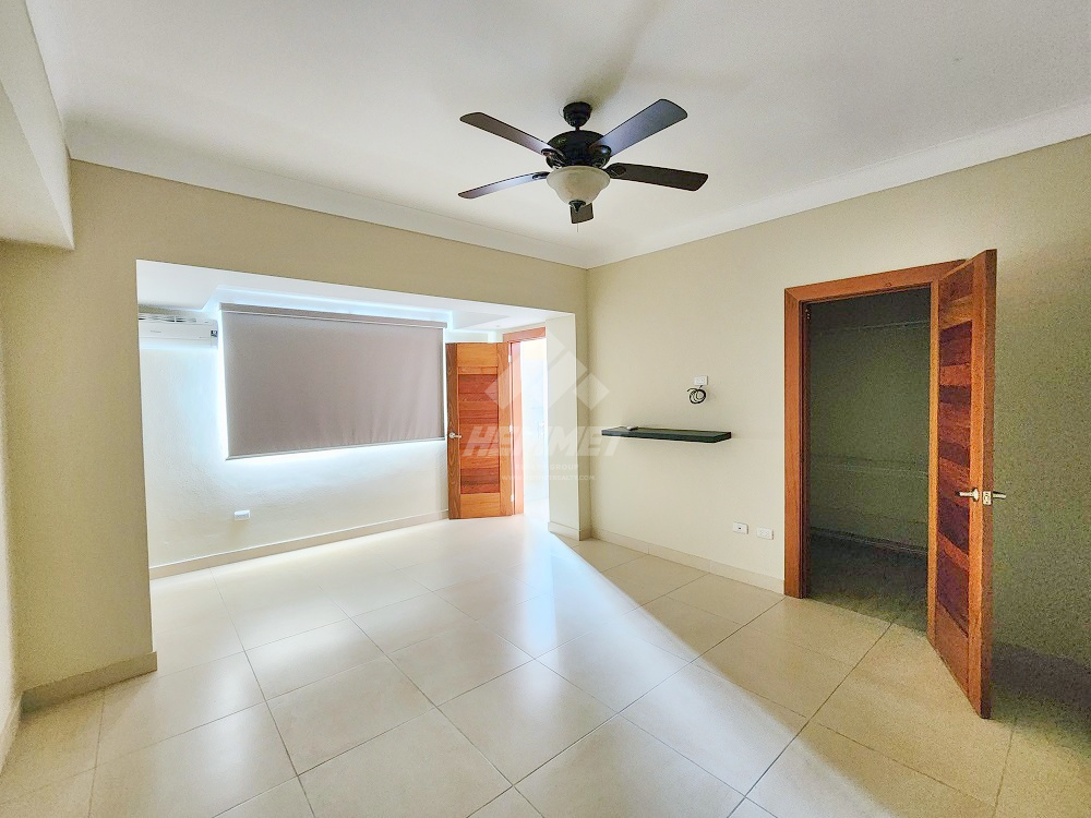 apartamentos - APARTAMENTO ASCENSOR Y PLANTA FULL LA ESMERALDA  4