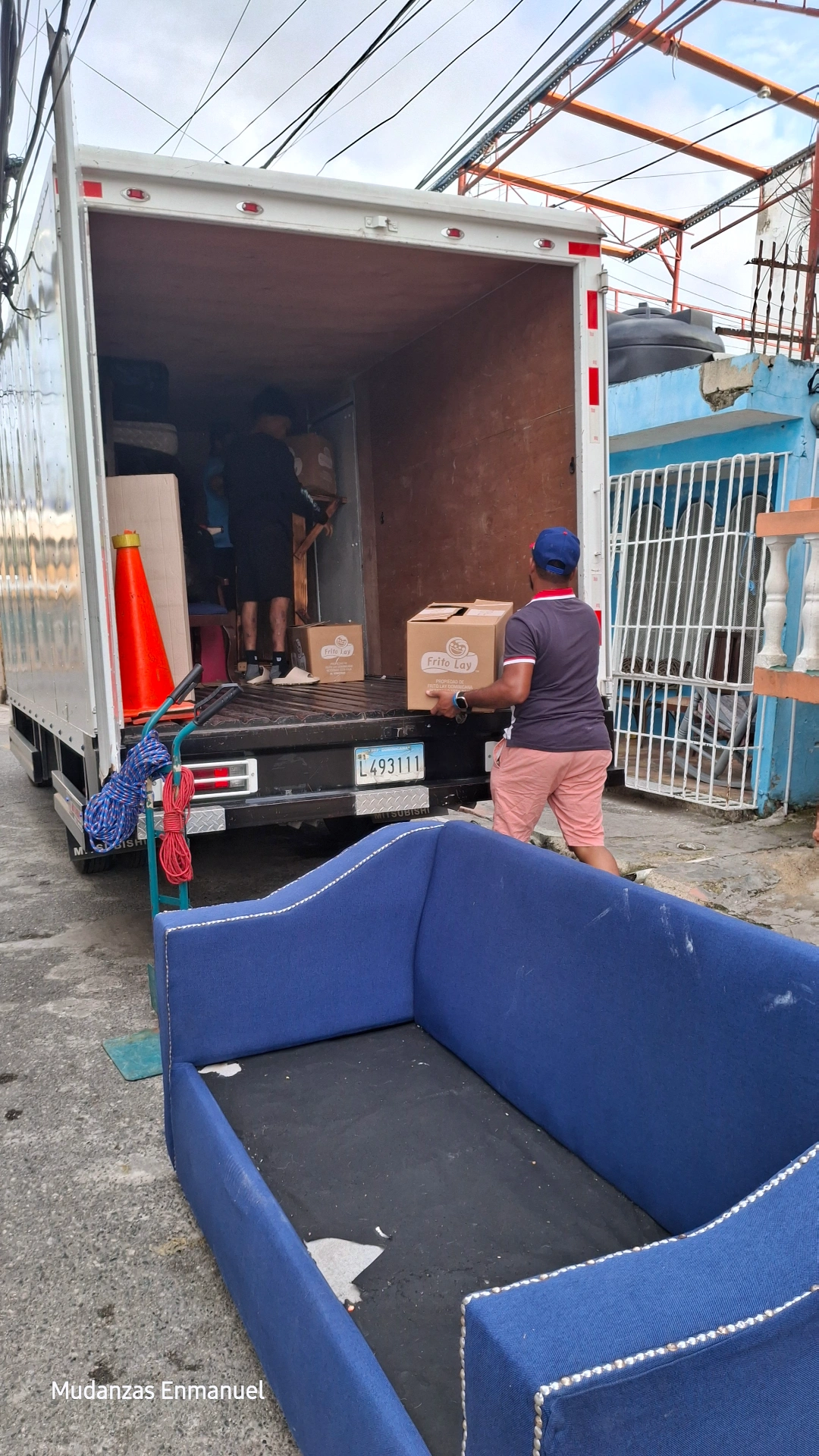 servicios profesionales - Hacemos tu Mudanza del hogar en Camiones Cerrados  1