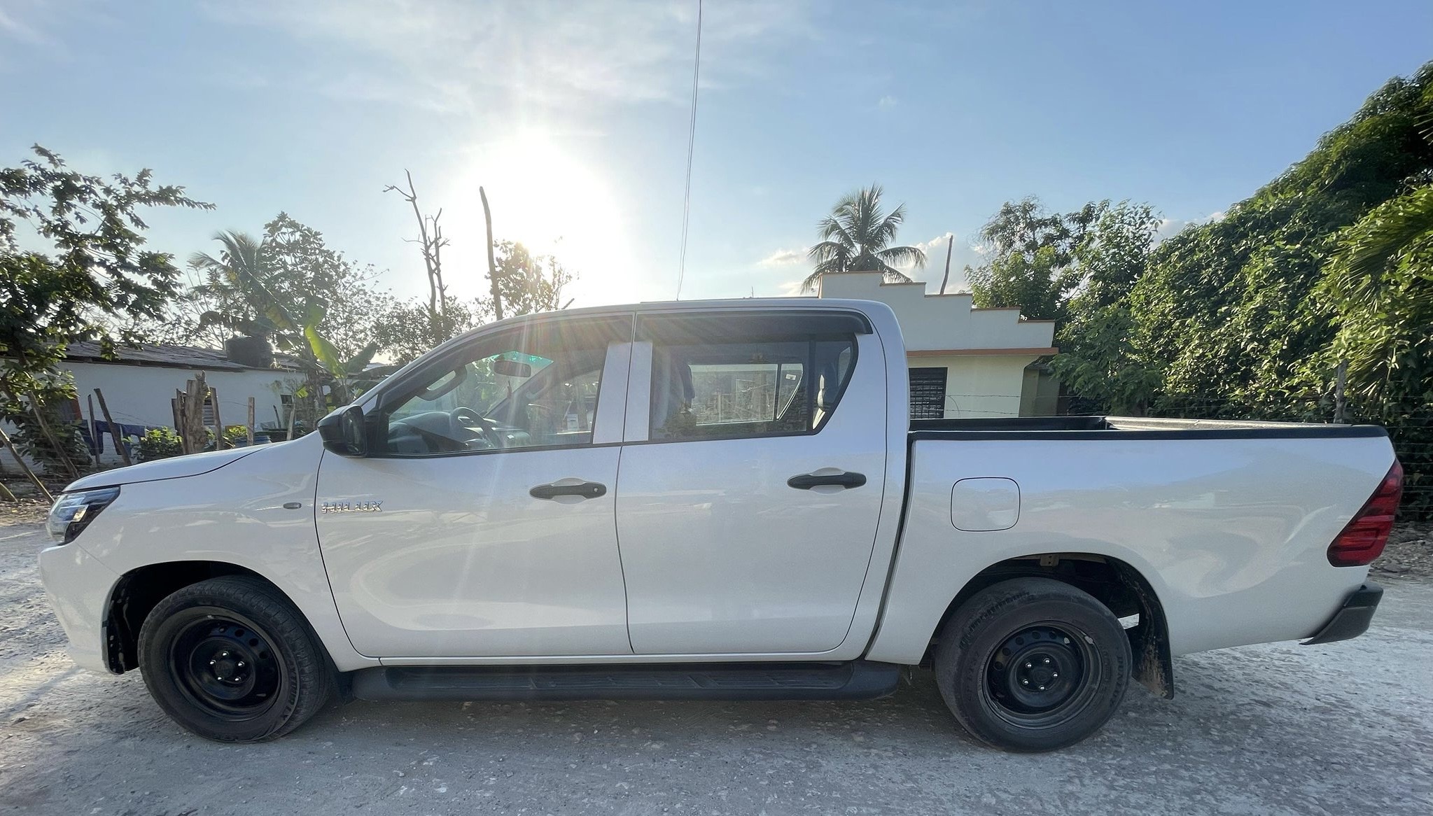 jeepetas y camionetas - Toyota Hilux 2023 6