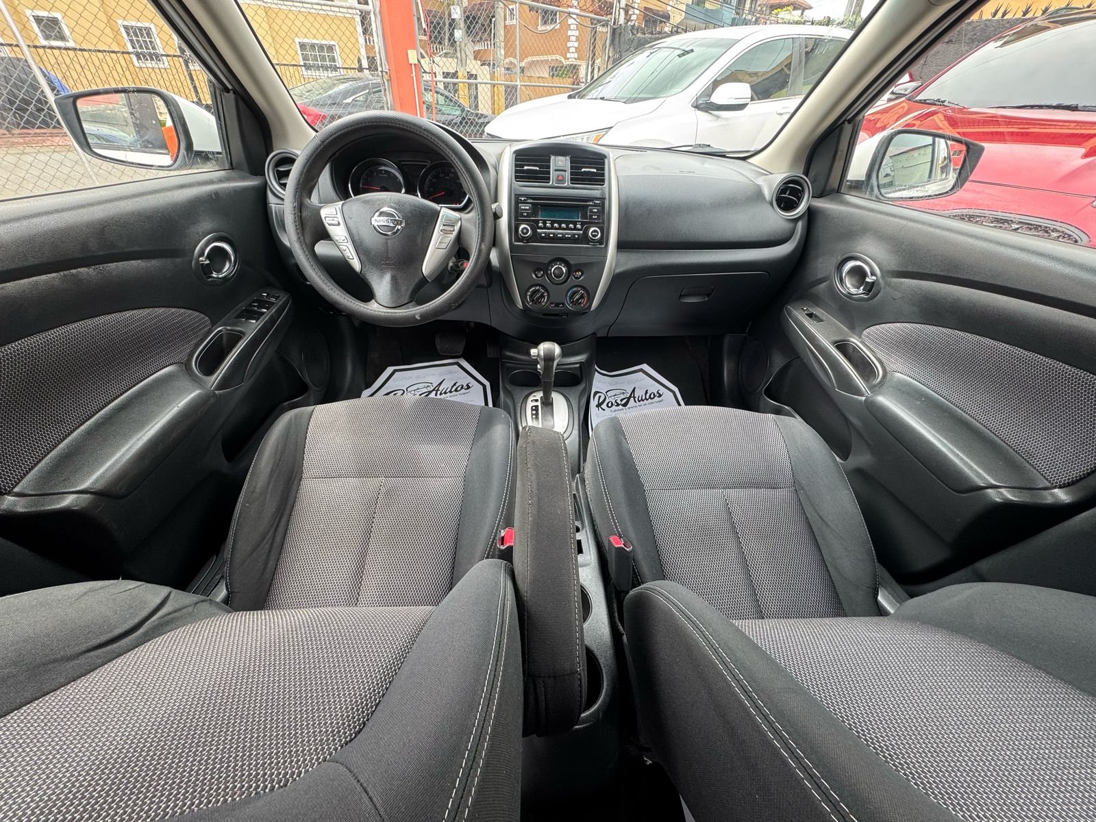 carros - Nissan Versa SV 2016 7