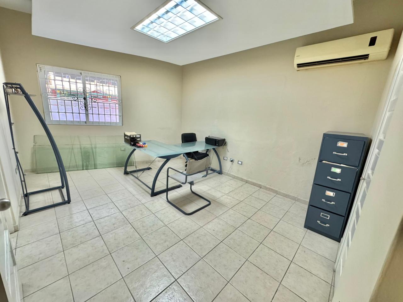oficinas y locales comerciales - Local Comercial en Venta ZONA UNIVERSITARIA  3