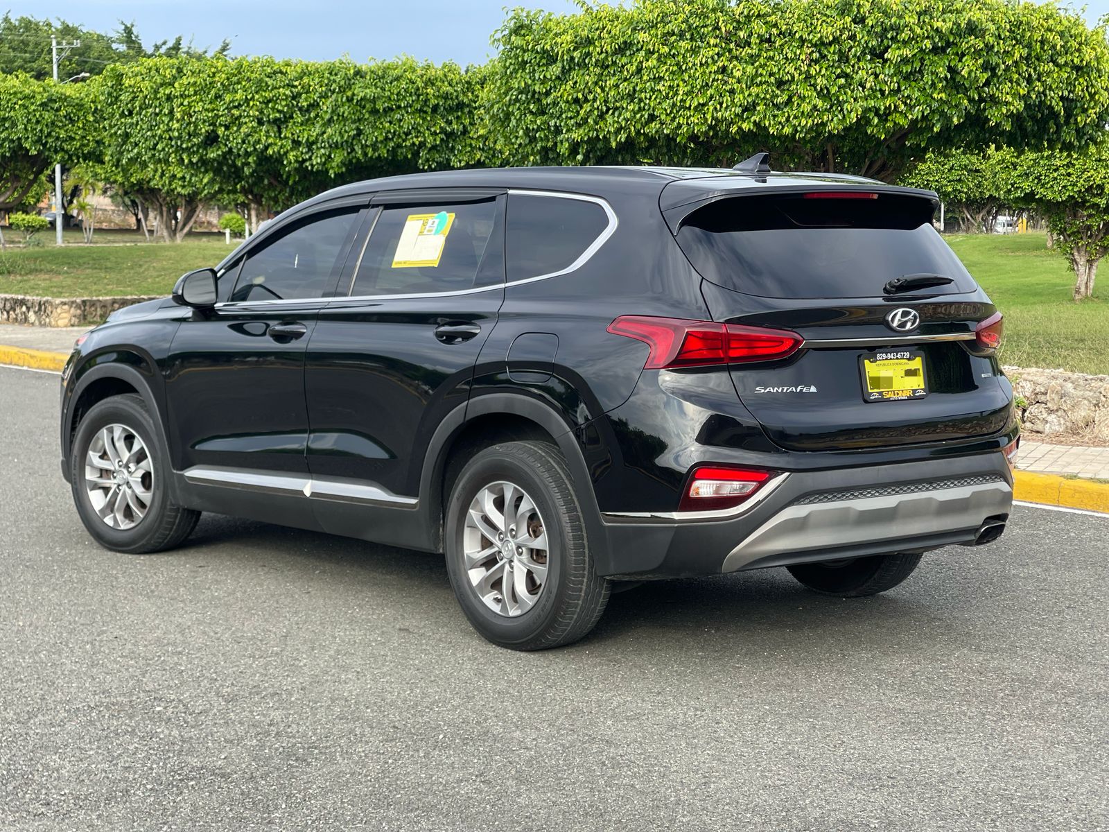 jeepetas y camionetas - Hyundai Santa Fe SEL 2019 clean carfax 2