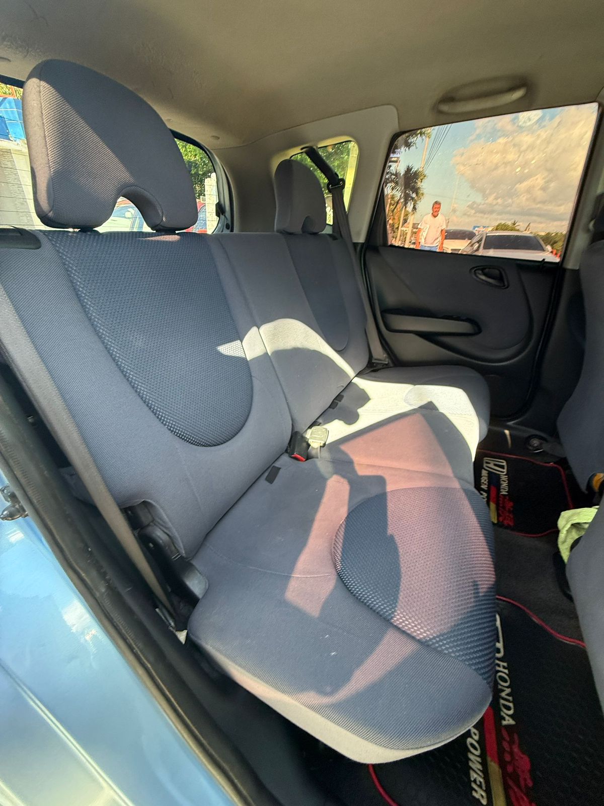 otros vehiculos - Honda Fit 2002

 7