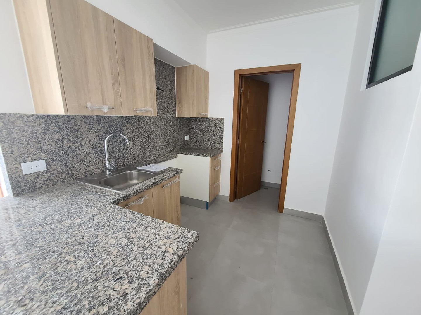 apartamentos - VENDO OPORTUNIDAD UNICA de Invertir o Vivir En Evaristo Morales código: PD223 5