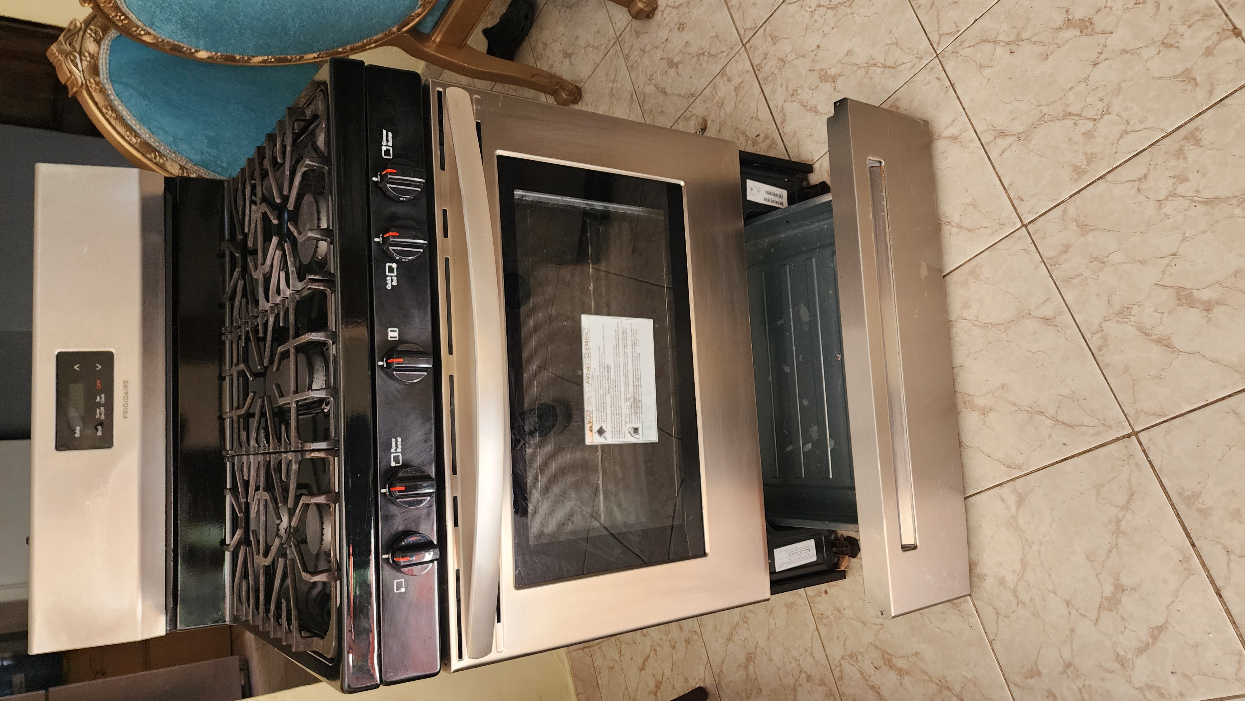 electrodomesticos - Estufa Frigidaire 30 pulgadas recién importada  1