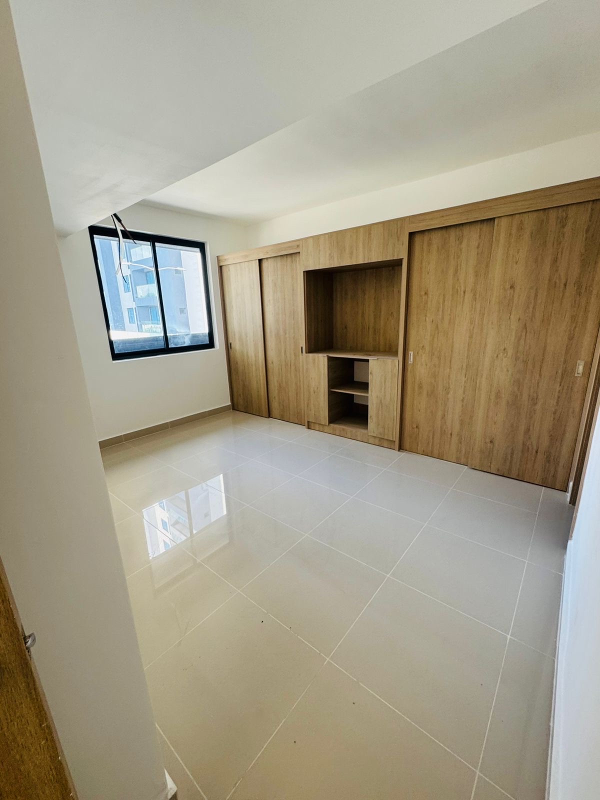 apartamentos - Apto en el RESIDENCIAL LIVERIA 
AVE. HISPANOAMERICANA STGO  4