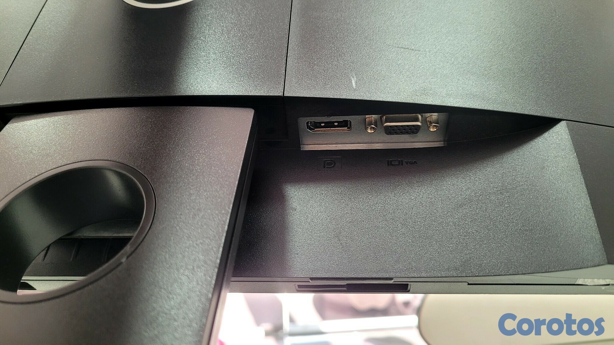 computadoras y laptops - Monitor Dell 20 Pulg vga y DisplayPory  3