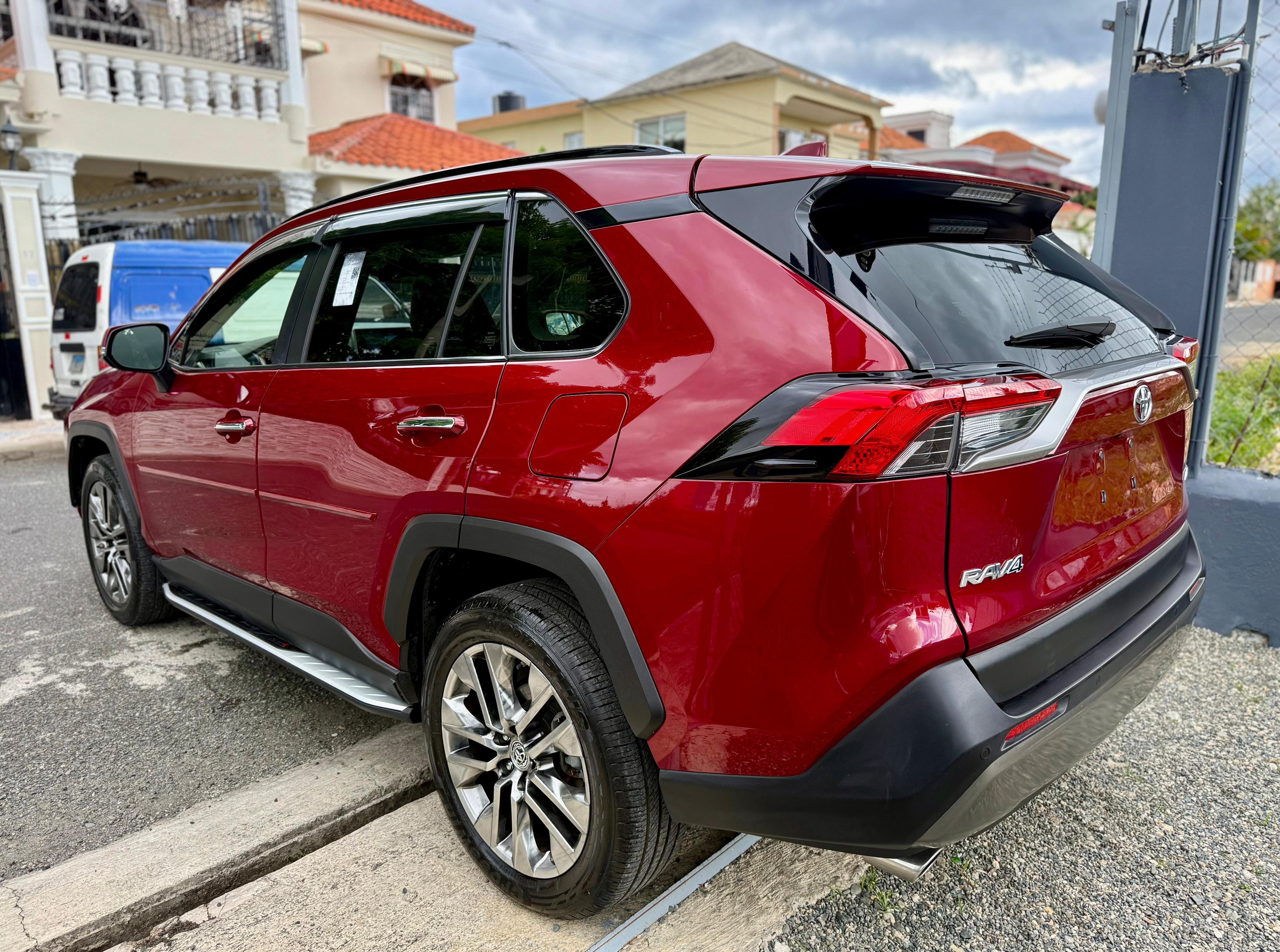 jeepetas y camionetas - Toyota RAV4 Limited 2019 6