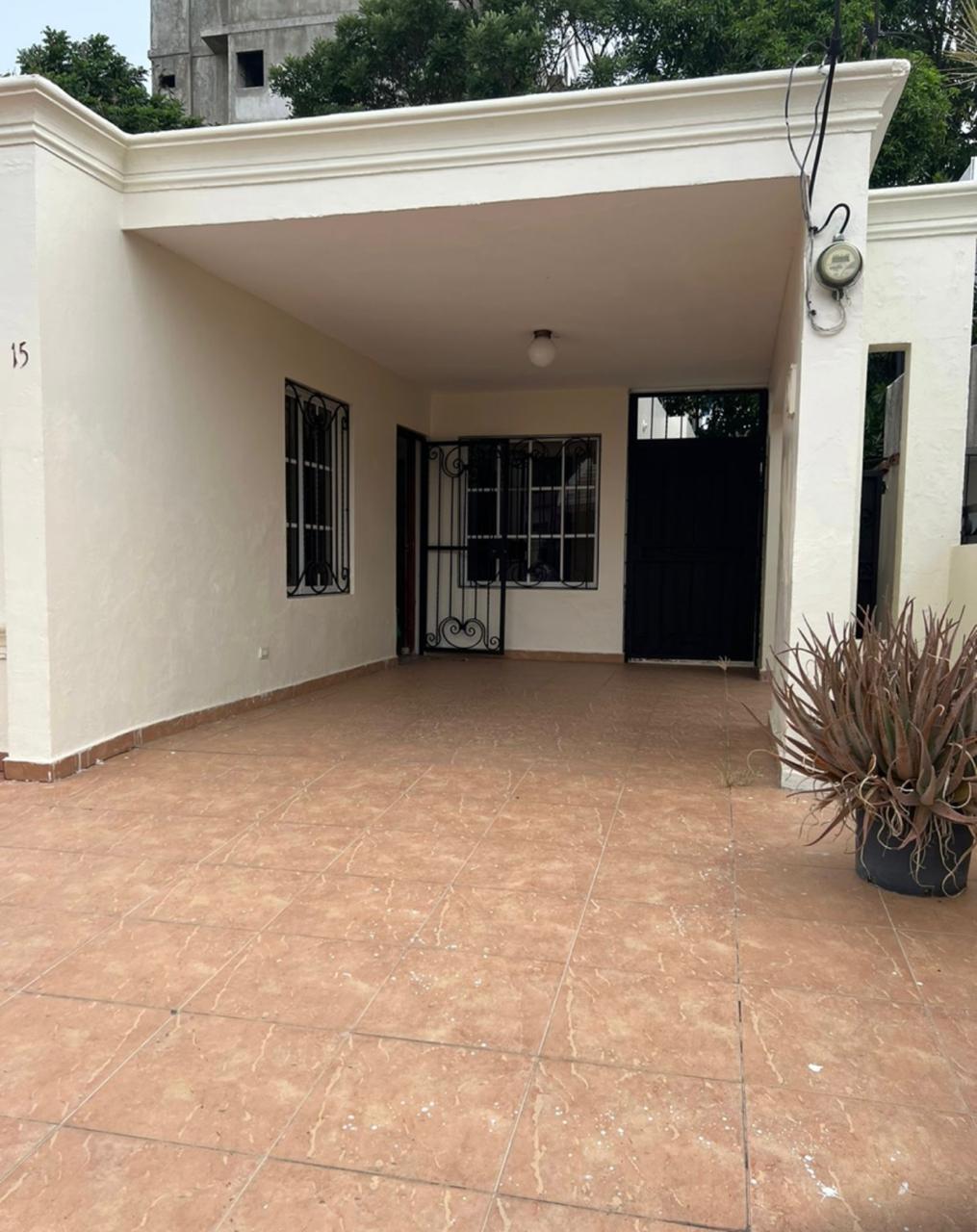 casas - CASA EN VENTA EN VILLA OLGA, SANTIAGO. 0