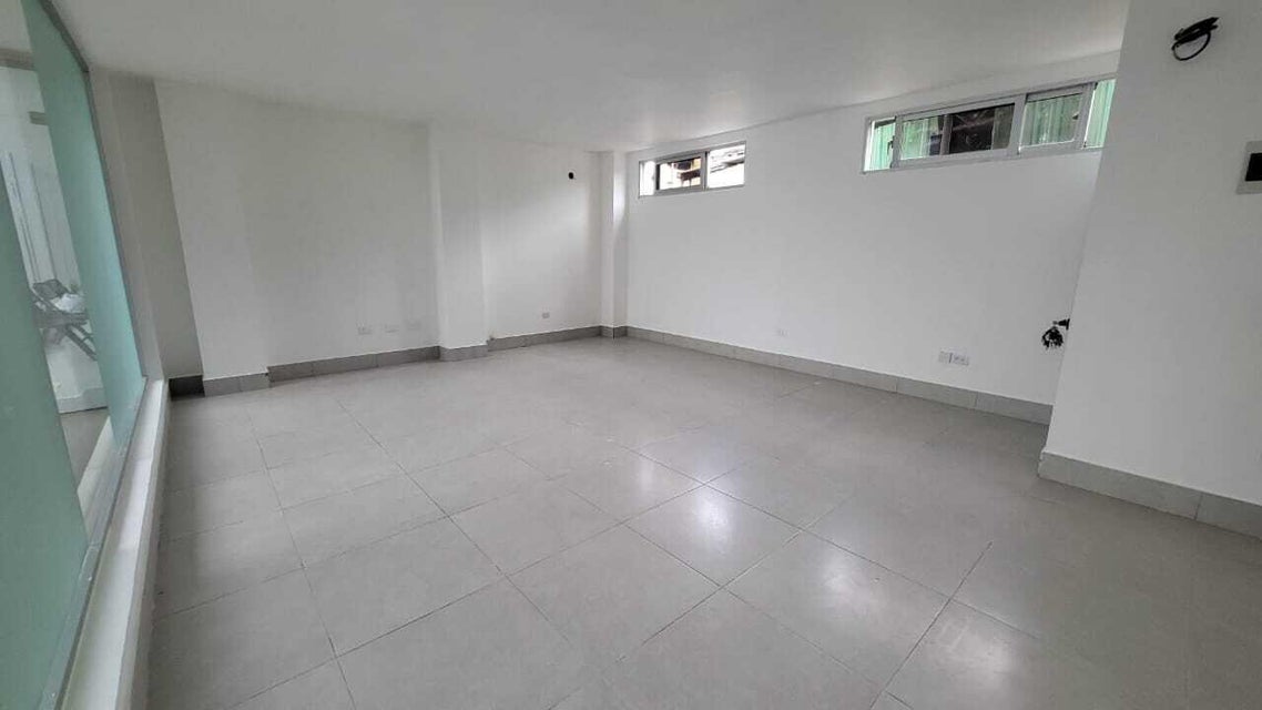 oficinas y locales comerciales - Oficina en alquiler en Los Prados 3