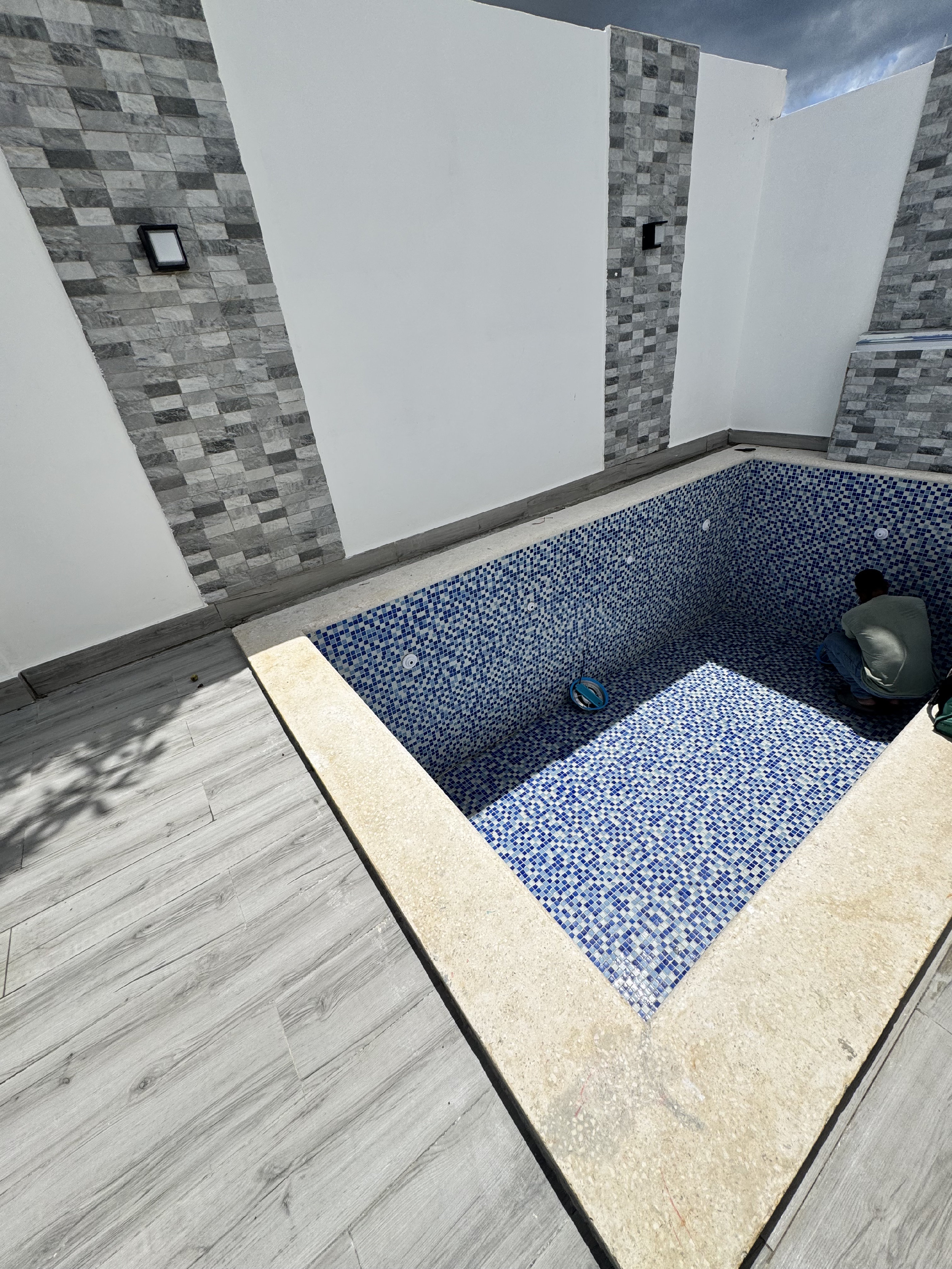 apartamentos - venta de casa de lujo con piscina y 4 habitaciones en la autopista de san isidro 3