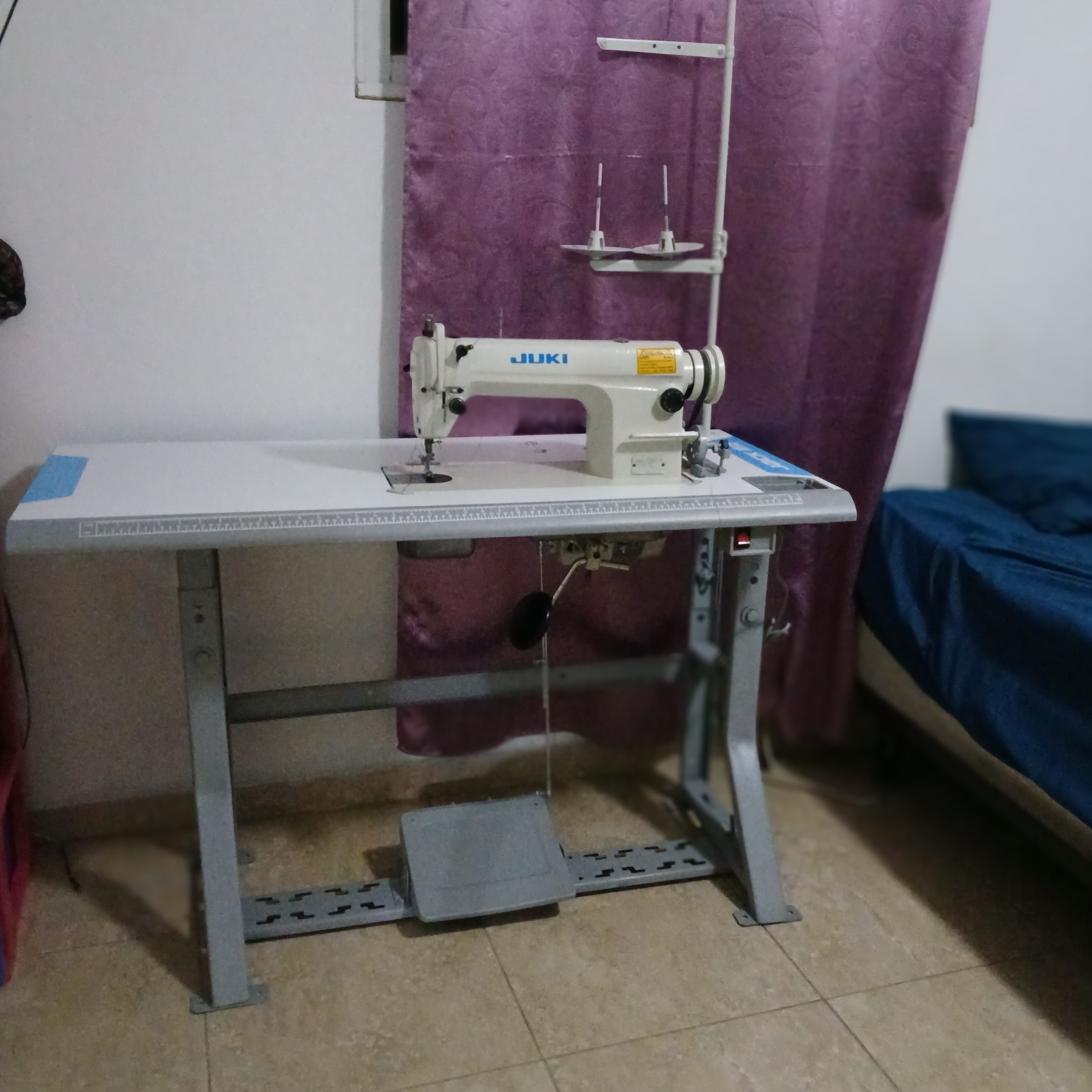 arte y antigüedades - Maquina plana de coser Juki 1