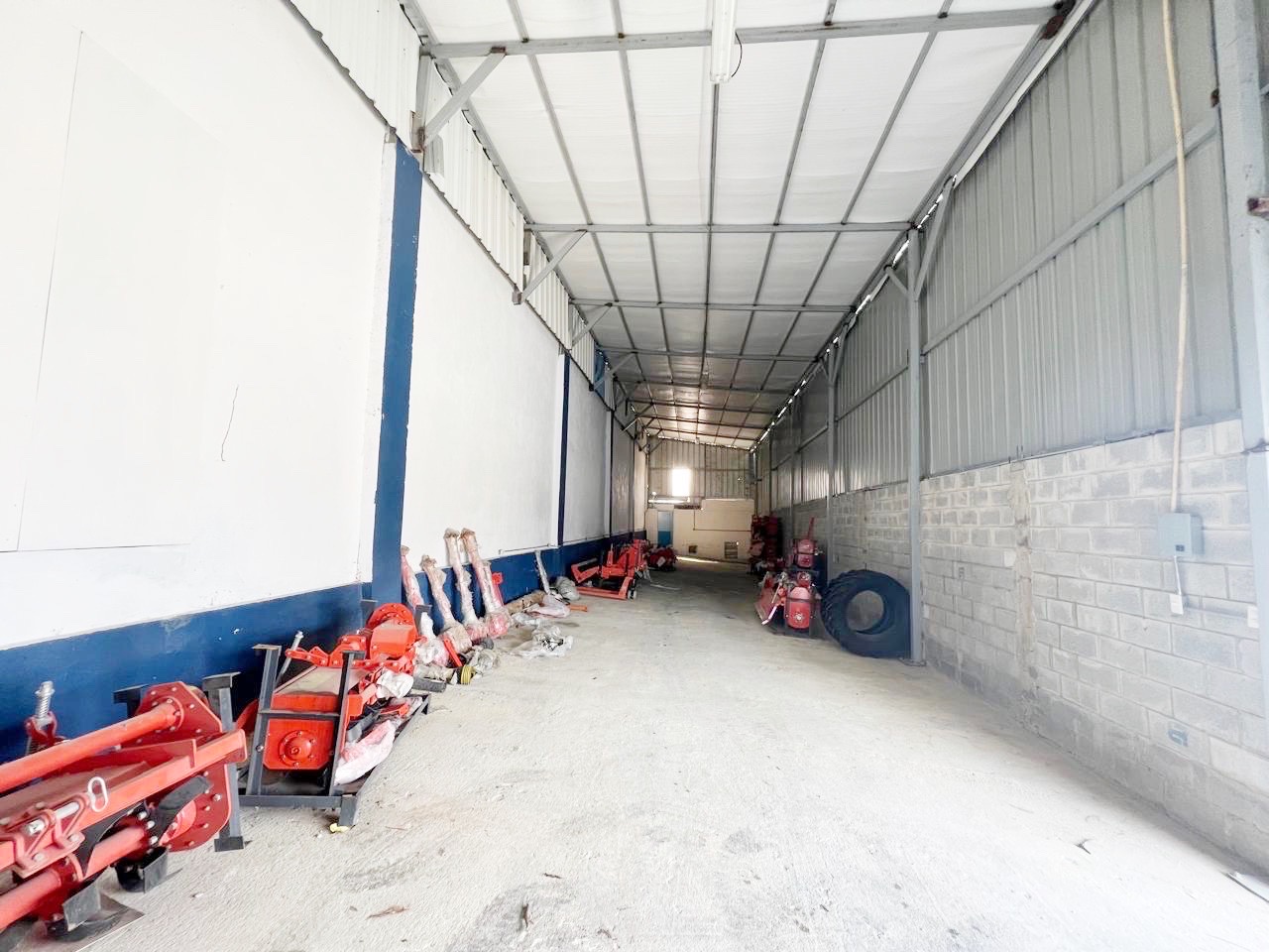 oficinas y locales comerciales - nave en herrera 1