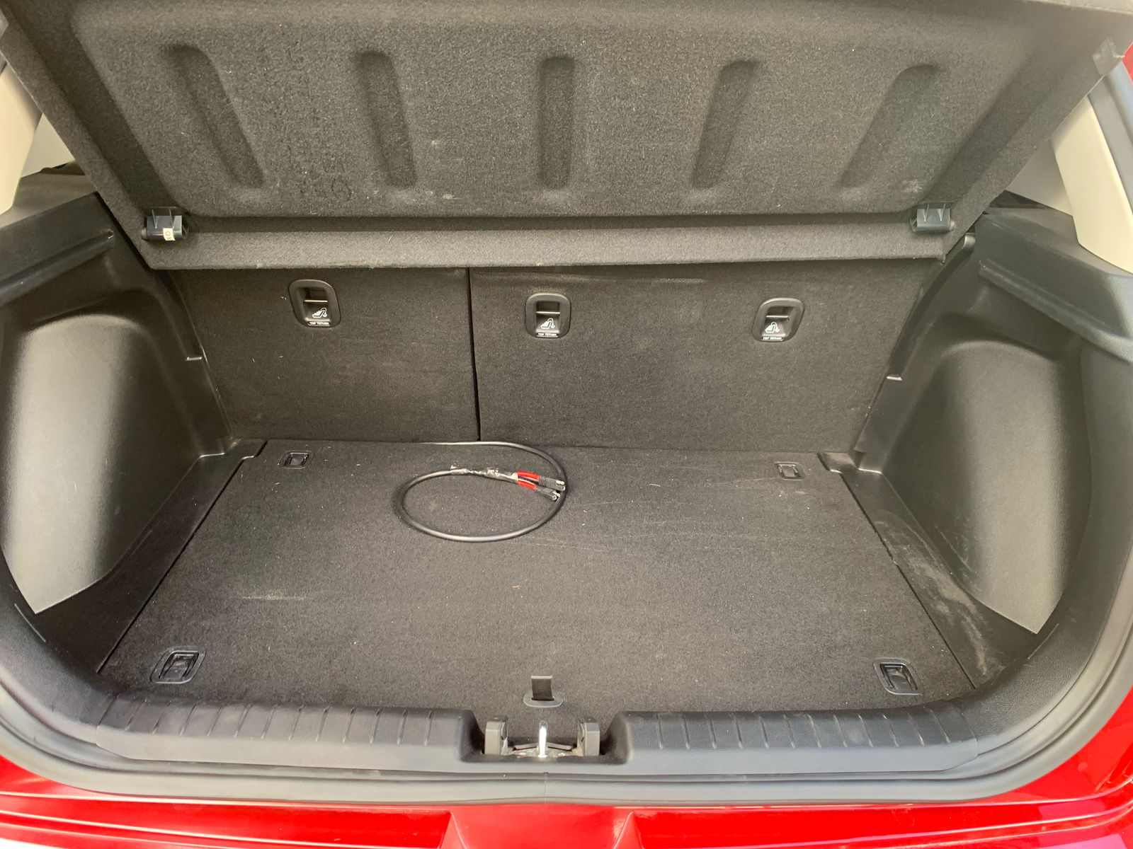 jeepetas y camionetas - Hyundai Venue 2021 Rojo 5