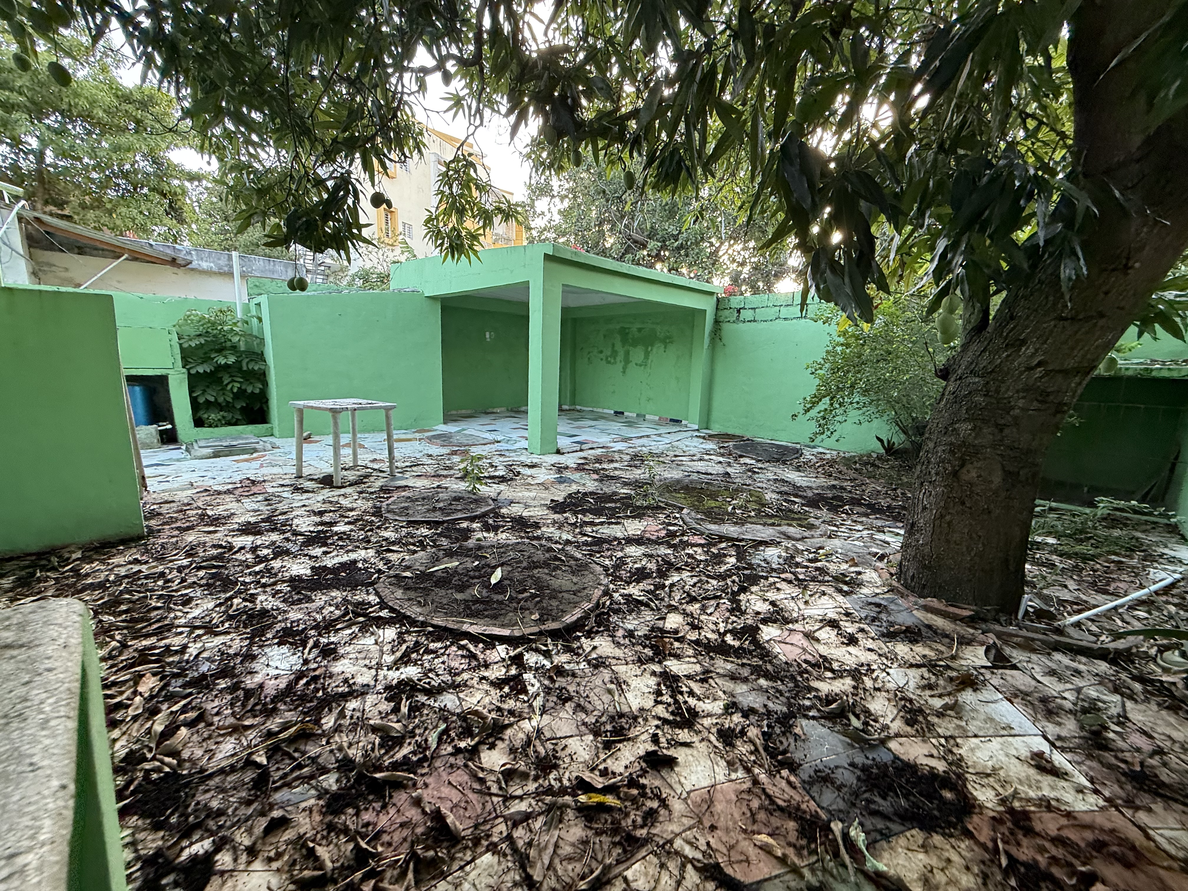 casas - Vendo casa en Cansino   3 habitaciones  Baño  Sala 9