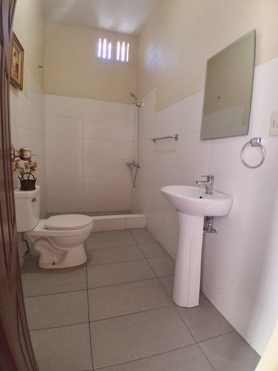 casas -  Zona colonial / ciudad nueva Alquiler US$ 650  5