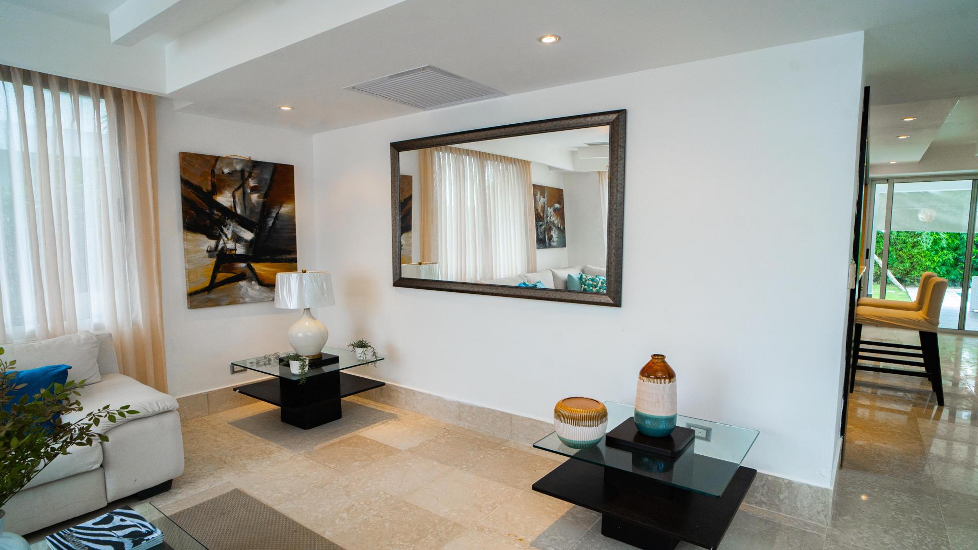 casas - VENTA DE CASA AMUEBLADA EN PUNTA CANA VILLAGE 5