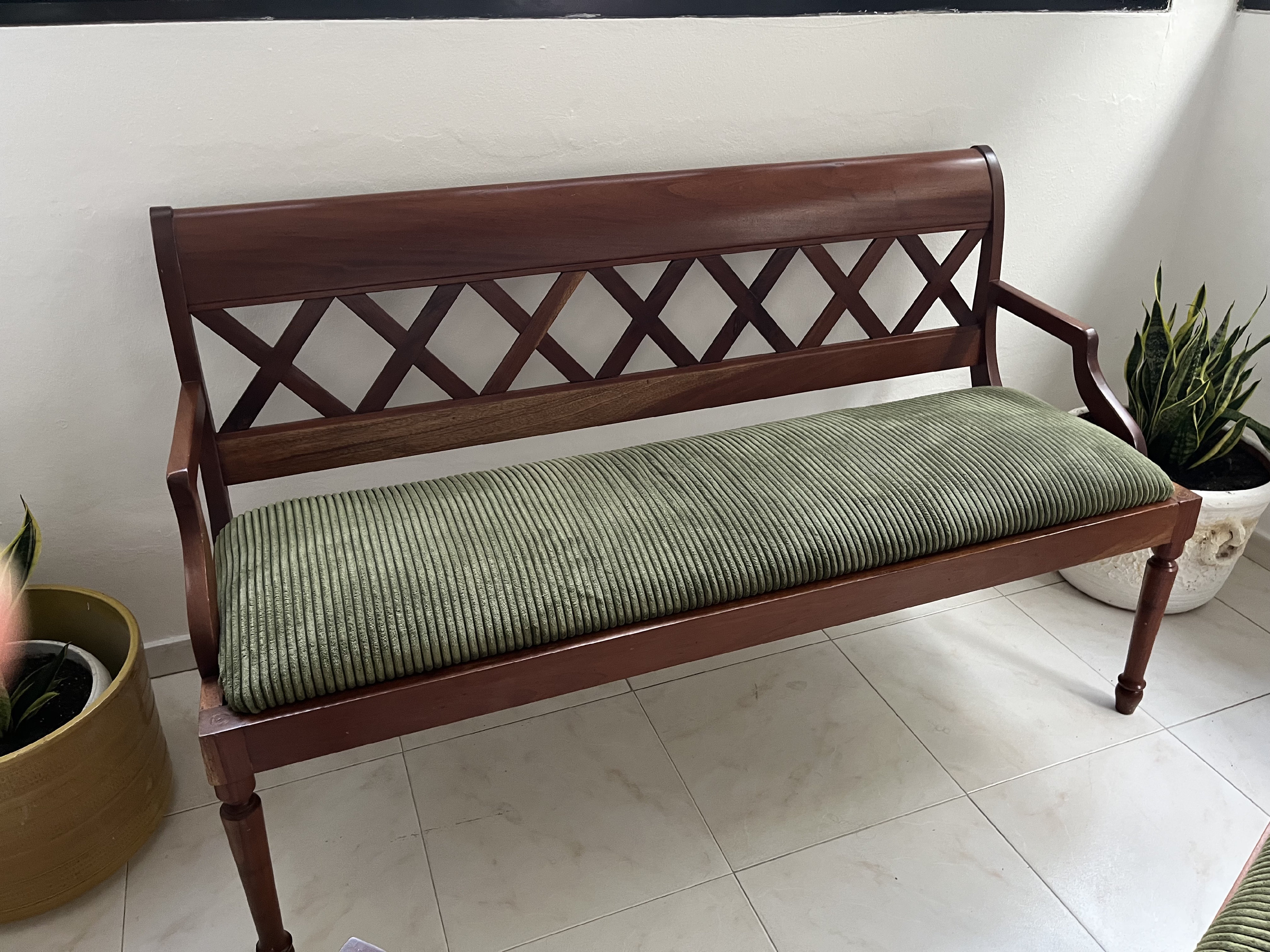 muebles y colchones - Vendo hermoso juego de muebles en Caoba  2