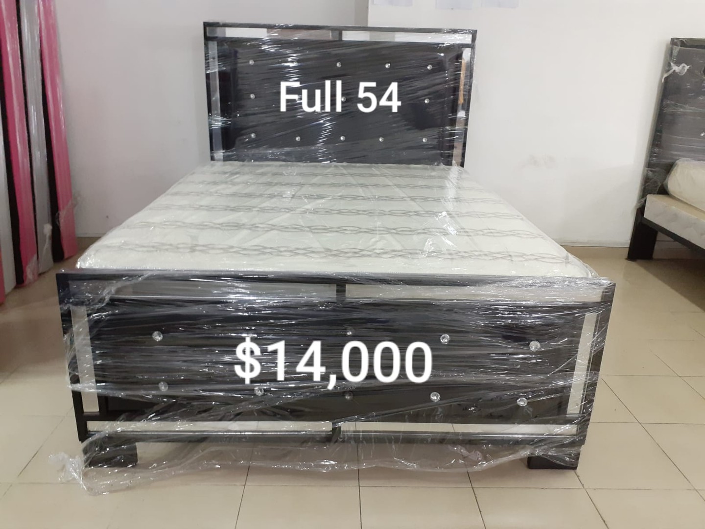 muebles y colchones - Cama Queen 60 con Espaldares Enmarcados en Espejos y Colchon 1