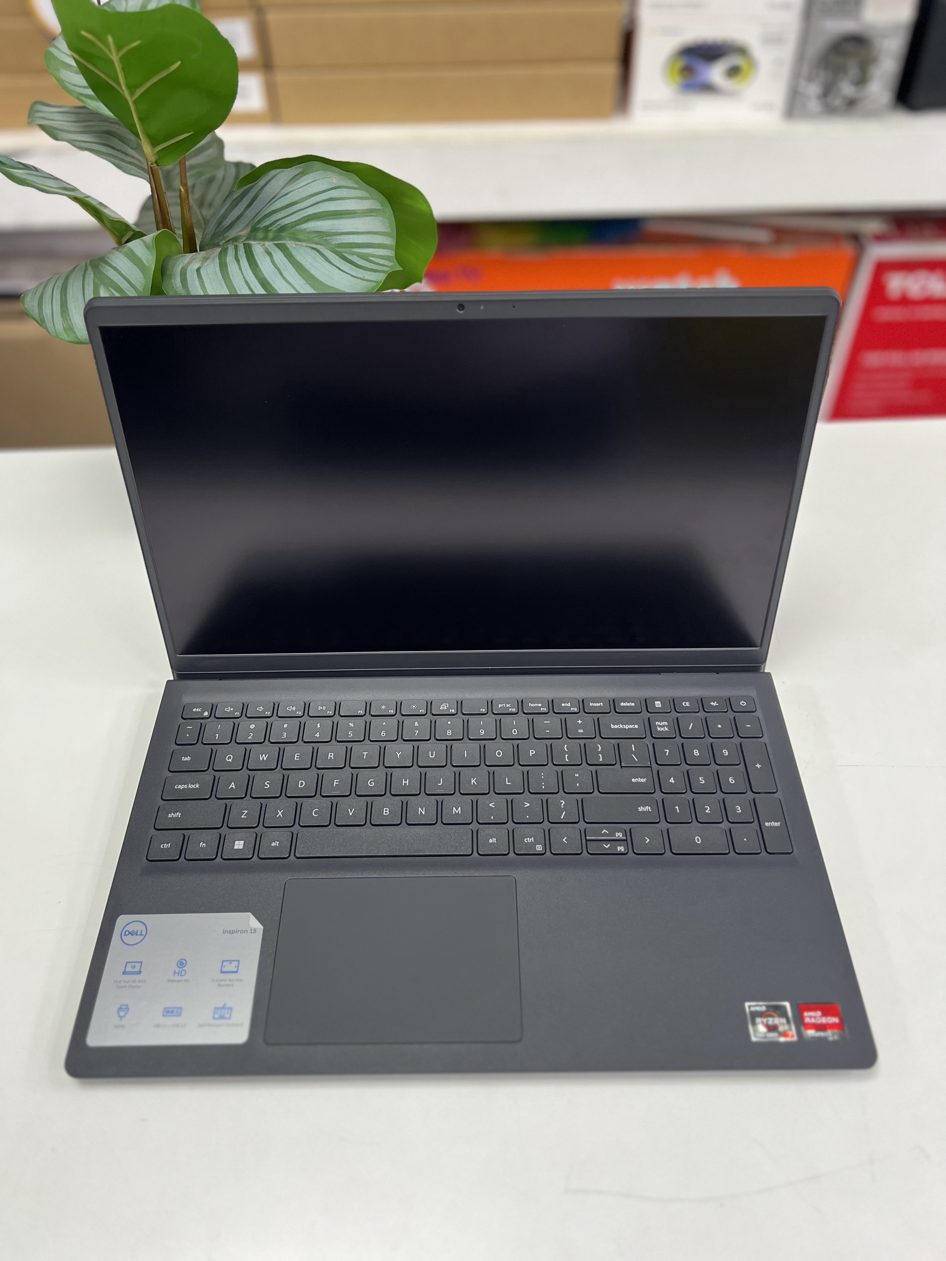 computadoras y laptops - LAPTOP DELL RYZEN 7 1