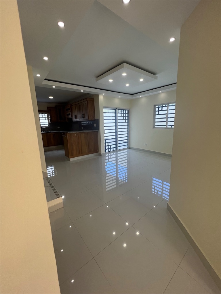 casas - Venta de casa nueva en la Autopista de San Isidro prado oriental Santo Domingo  8