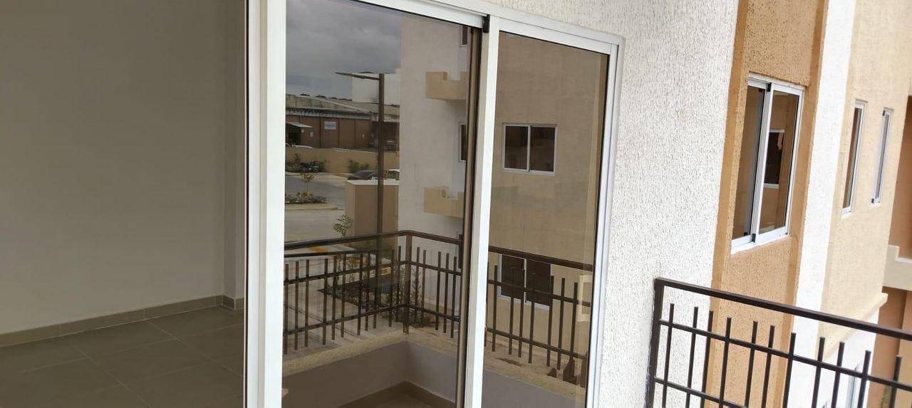 apartamentos - venta de apartamentos con 106mts brisas de las colinas 5 Santo Domingo oeste  3