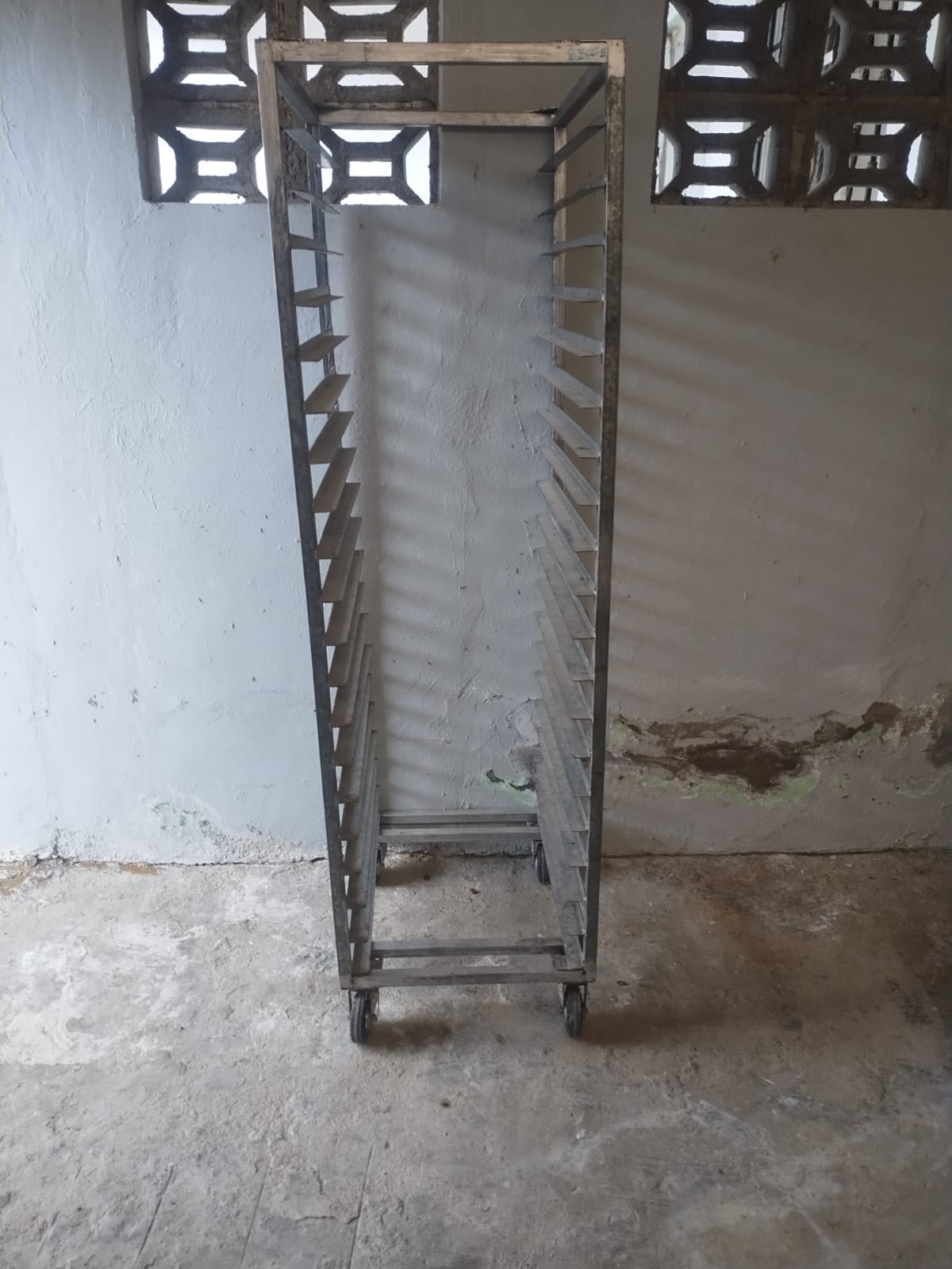 equipos profesionales - Carrito para panadería  0