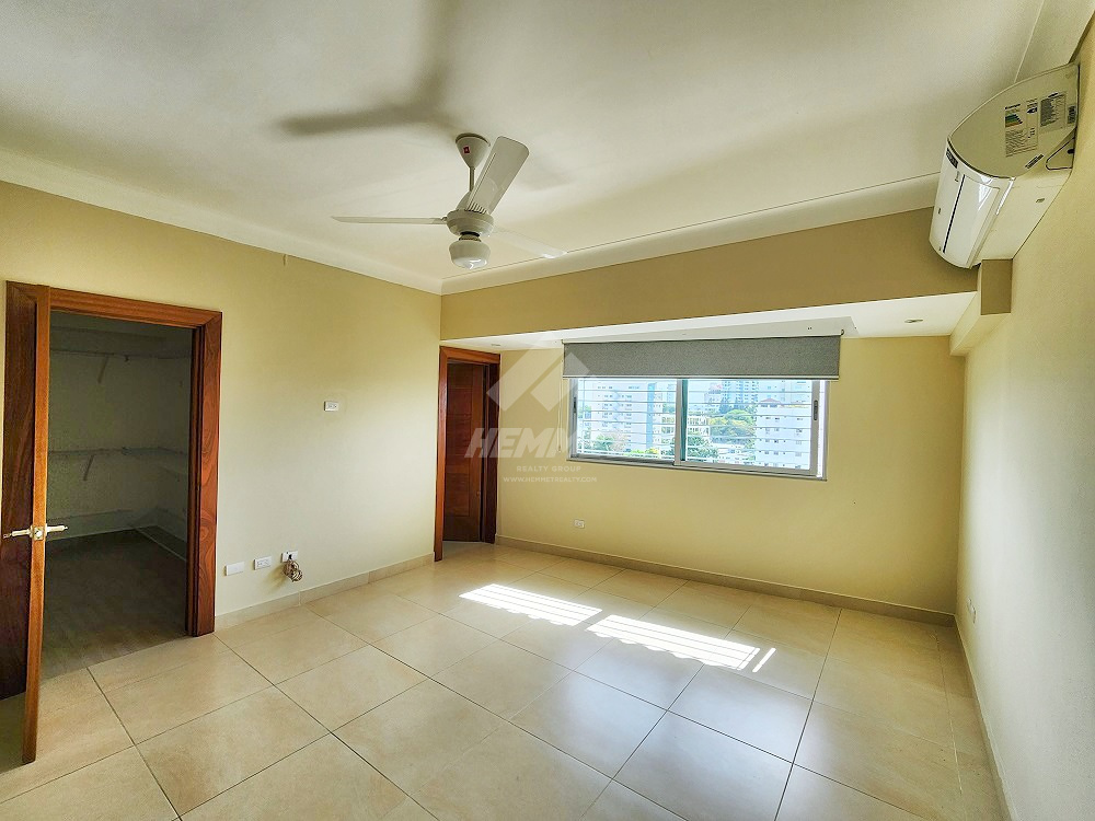 apartamentos - APARTAMENTO ASCENSOR Y PLANTA FULL LA ESMERALDA  5