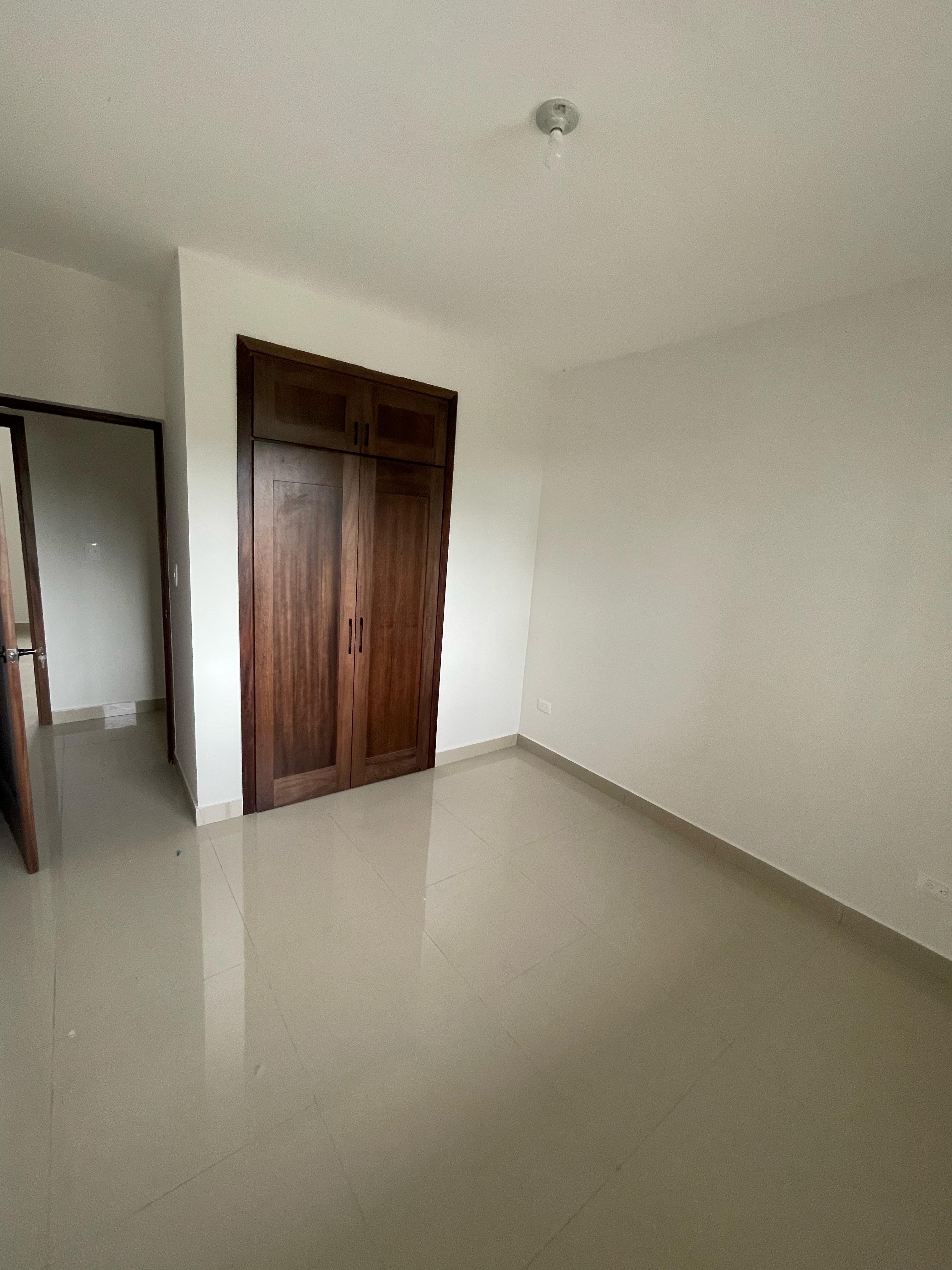 apartamentos - Se alquila 2do nivel 📍Av. Hispanoamericana 5