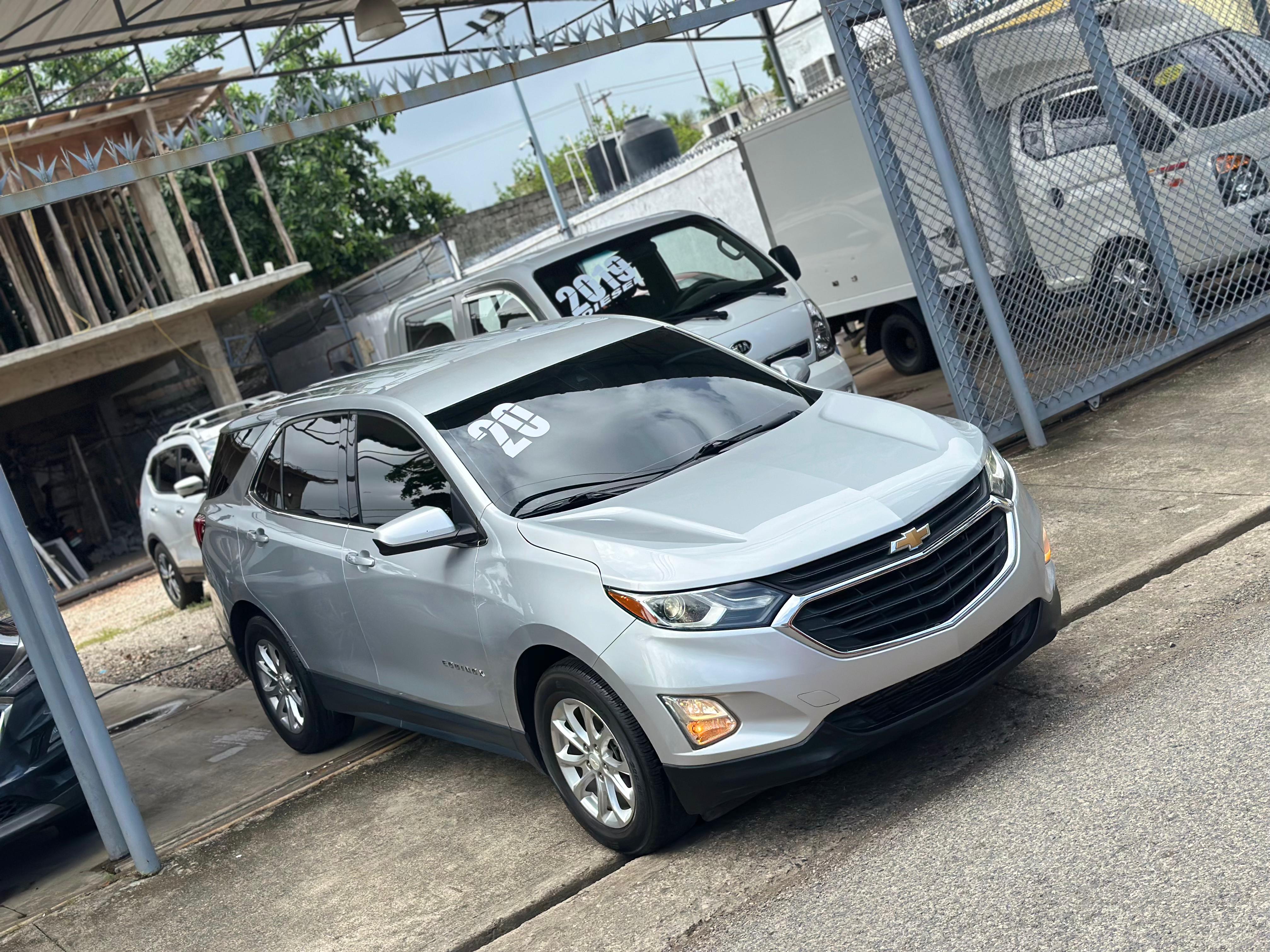 jeepetas y camionetas - 2020 CHEVROLET EQUINOX LT CLEAN CARFAX 1