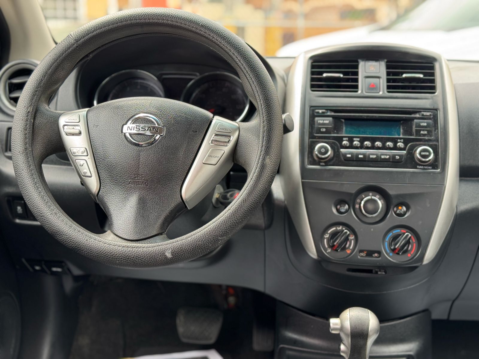carros - Nissan Versa SV 2016 8
