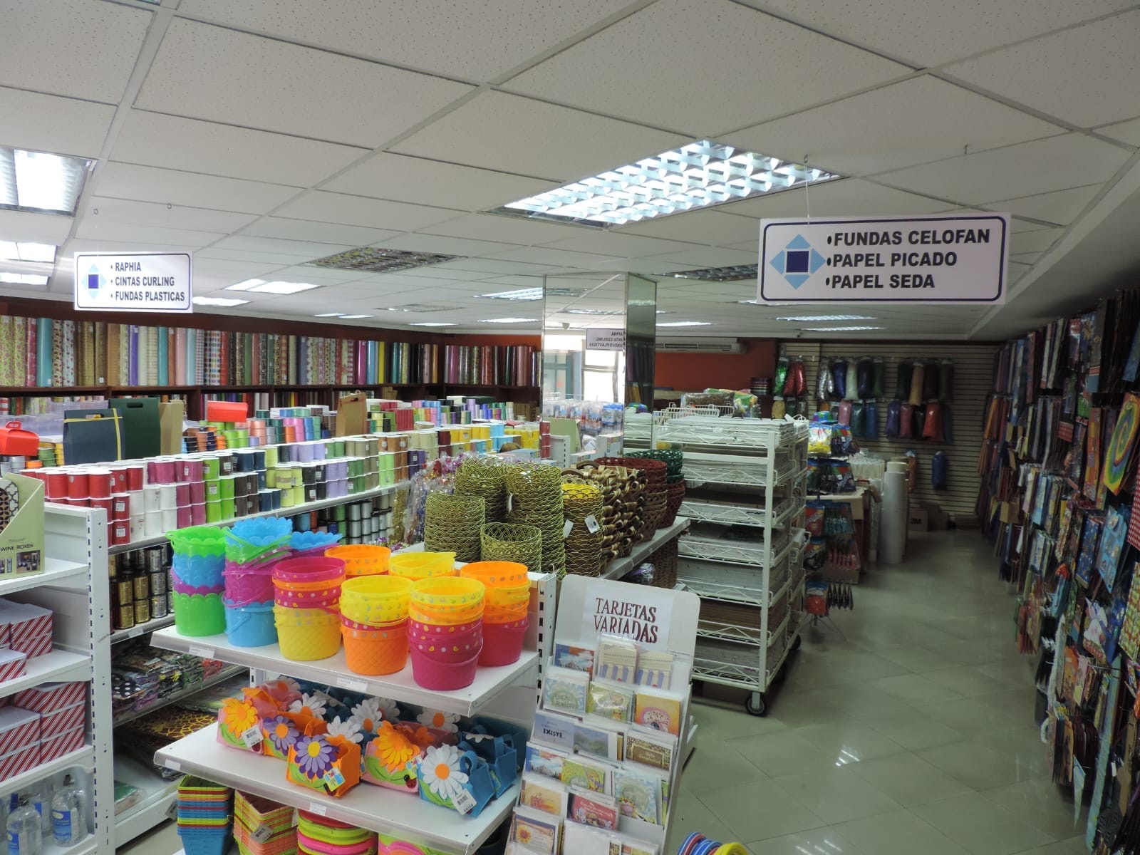 oficinas y locales comerciales - En venta edificio en la zona universitaria sto dgo 7